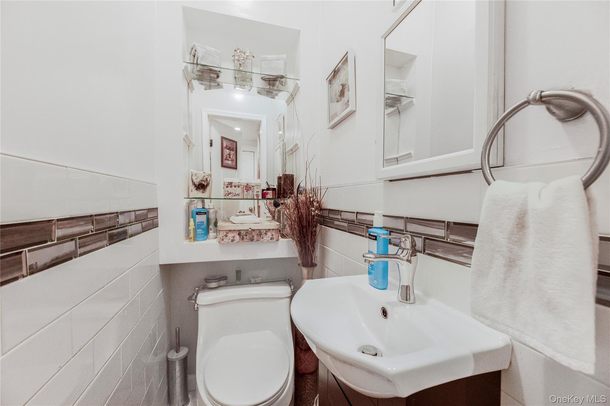 Single Family Bruner  Bronx, NY 10466, MLS-925679-16