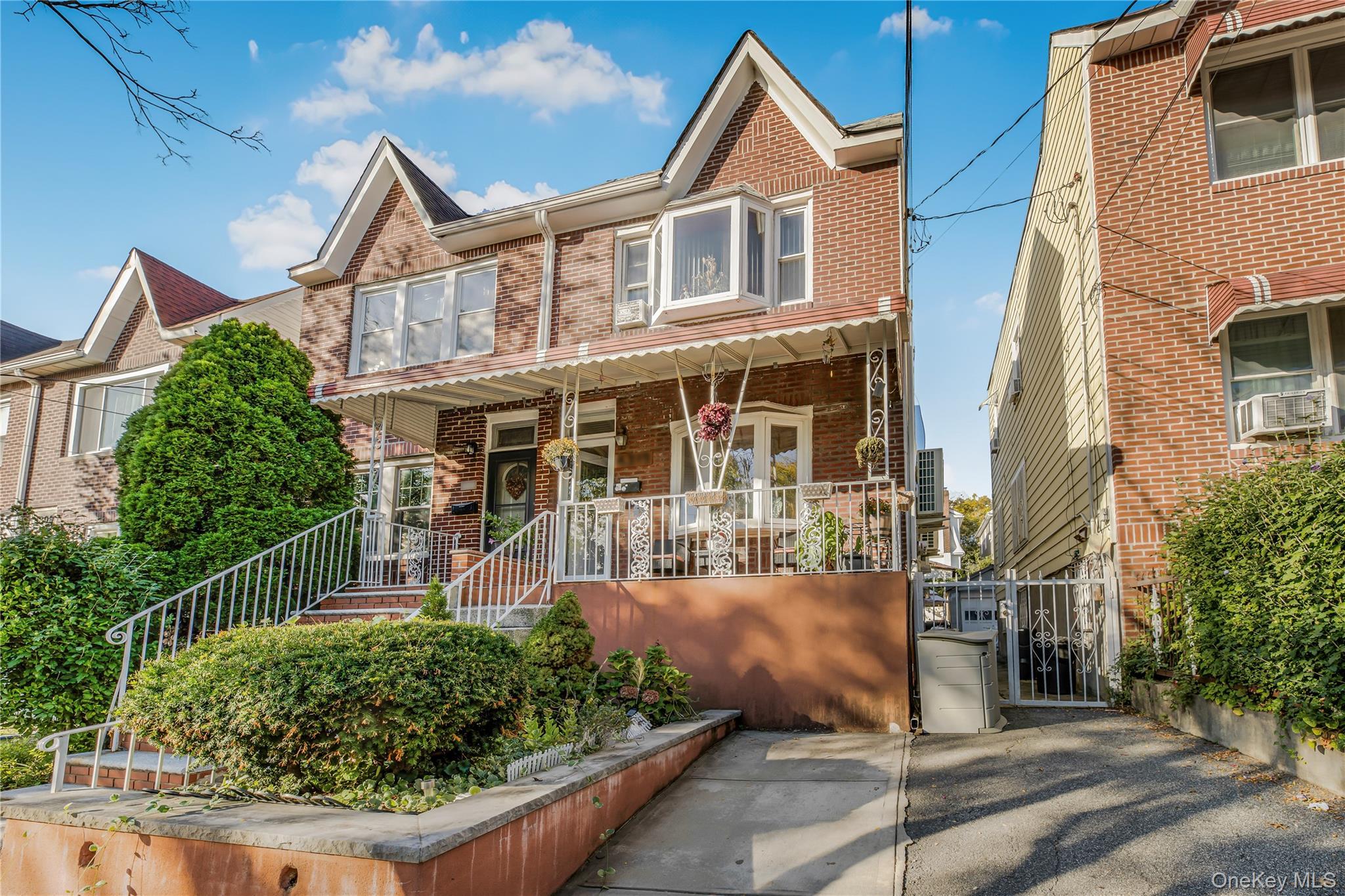 Single Family Bruner  Bronx, NY 10466, MLS-925679-21