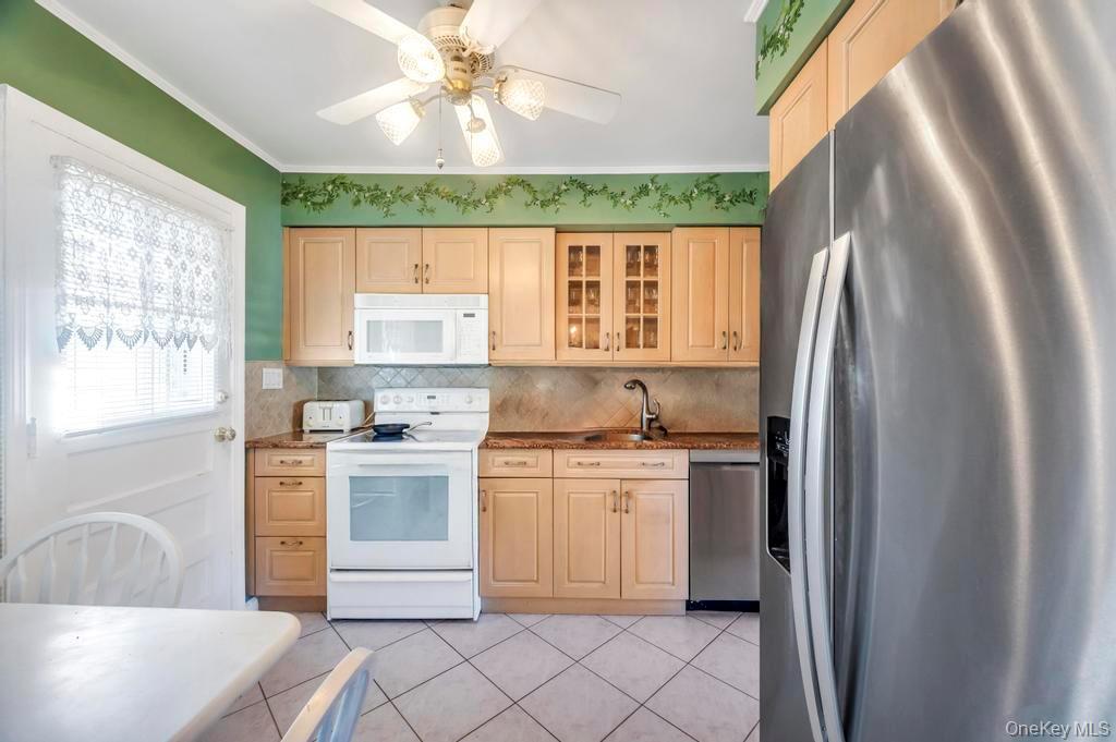 Single Family Place  Nassau County, NY 11040, MLS-925684-15