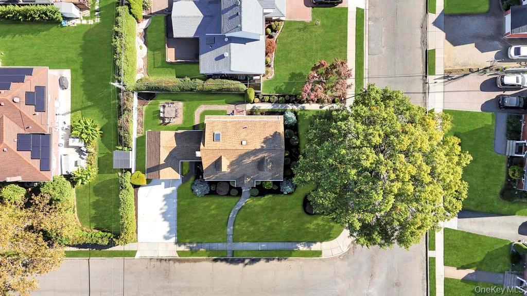 Single Family Place  Nassau County, NY 11040, MLS-925684-7