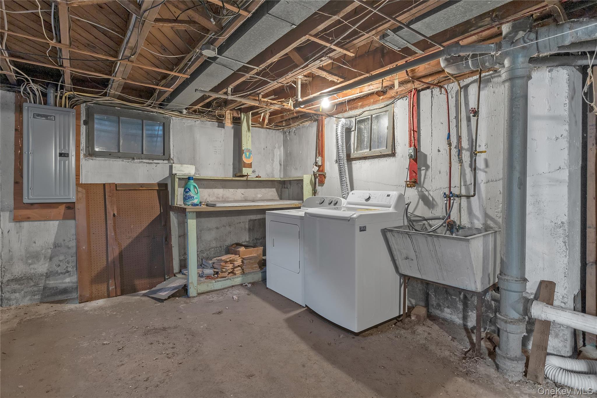 Single Family Roxbury Suffolk County, NY 11725, MLS-925696-16