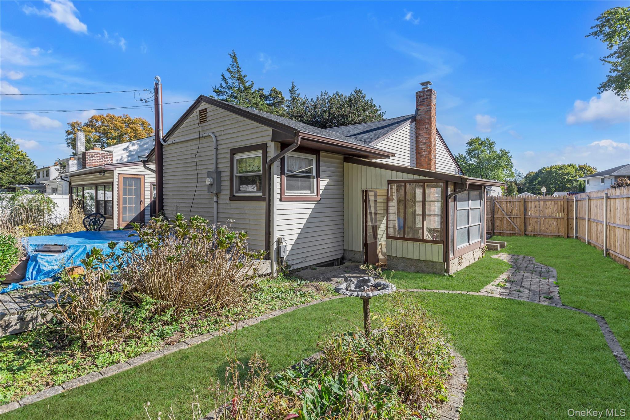 Single Family Roxbury Suffolk County, NY 11725, MLS-925696-19