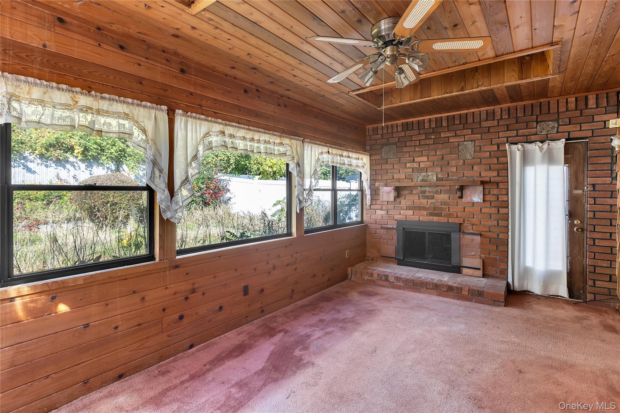 Single Family Roxbury Suffolk County, NY 11725, MLS-925696-7