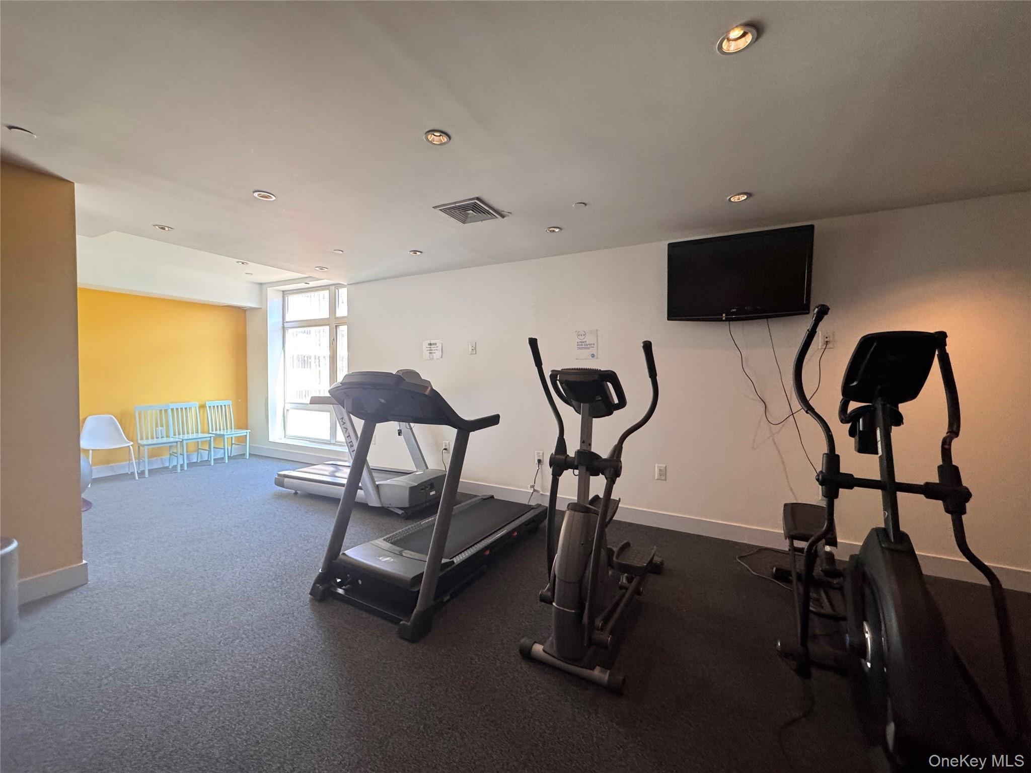 Condo 32nd  Queens, NY 11354, MLS-925704-23