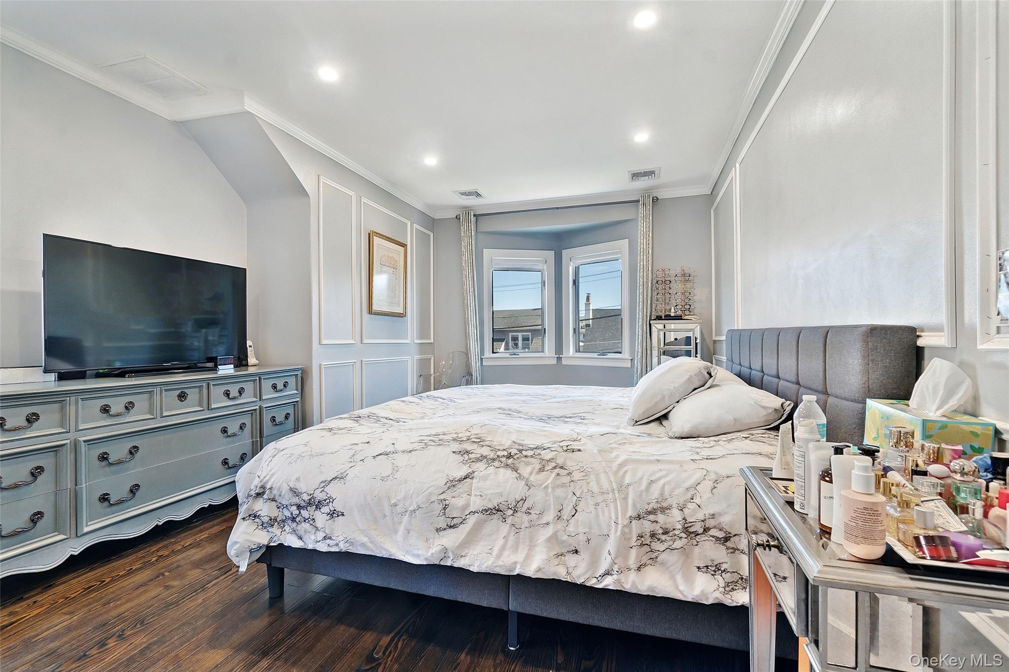 Single Family Beach 146th  Queens, NY 11694, MLS-925706-17