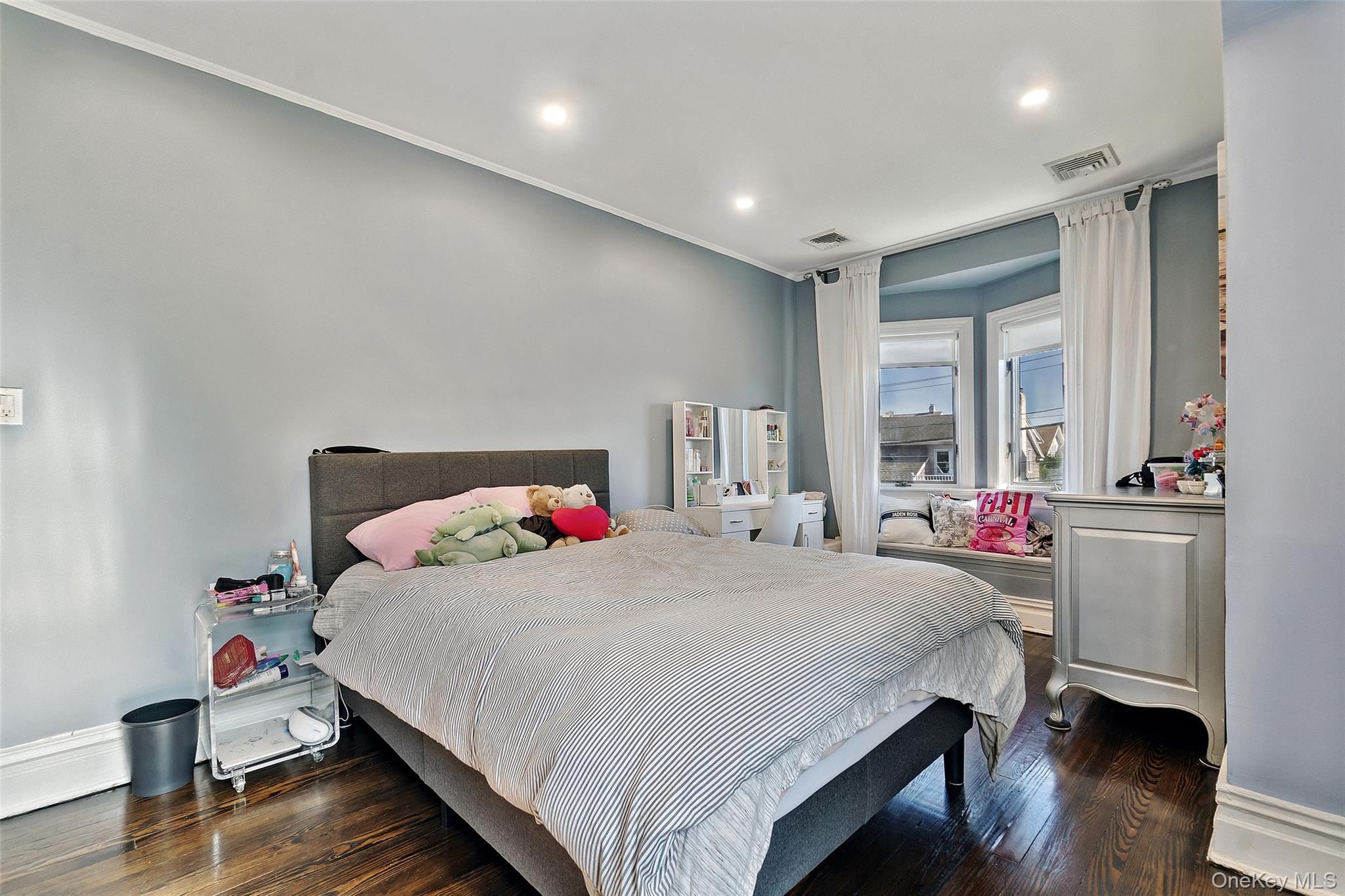 Single Family Beach 146th  Queens, NY 11694, MLS-925706-19