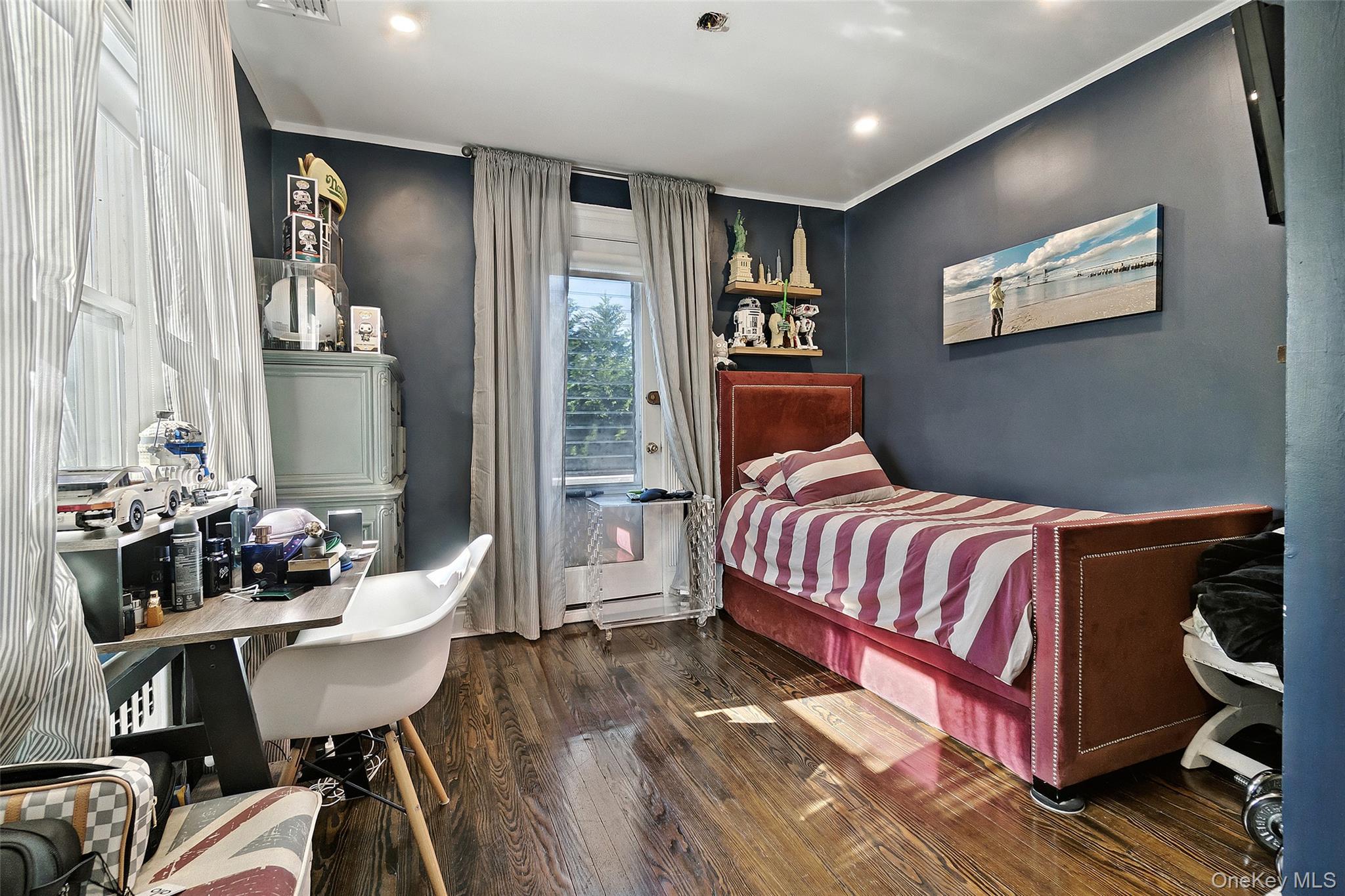 Single Family Beach 146th  Queens, NY 11694, MLS-925706-20