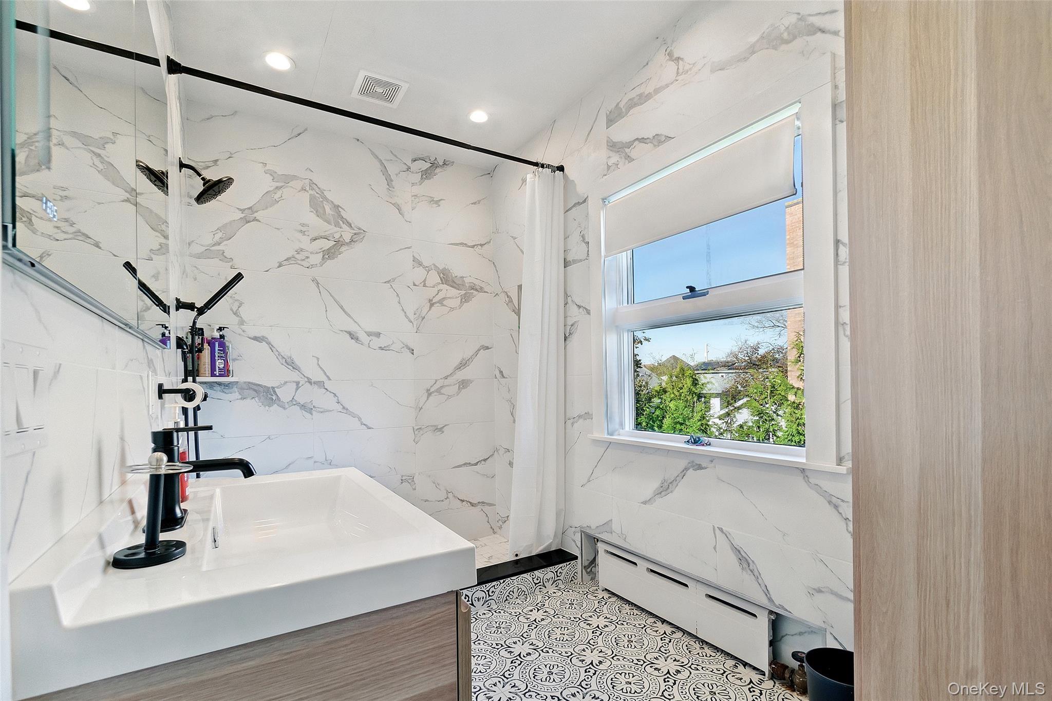 Single Family Beach 146th  Queens, NY 11694, MLS-925706-21