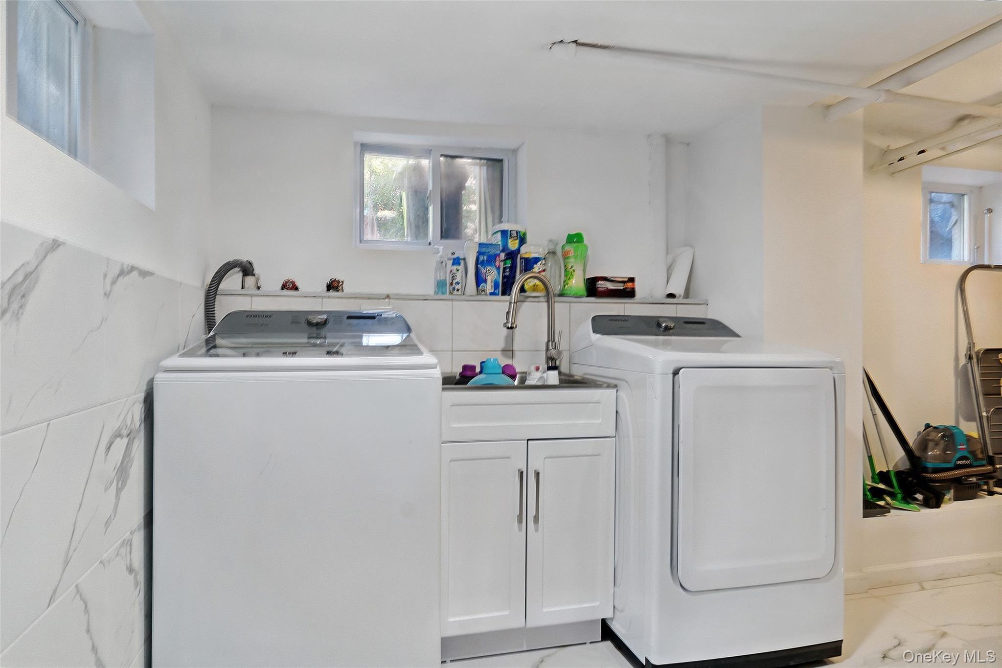 Single Family Beach 146th  Queens, NY 11694, MLS-925706-22