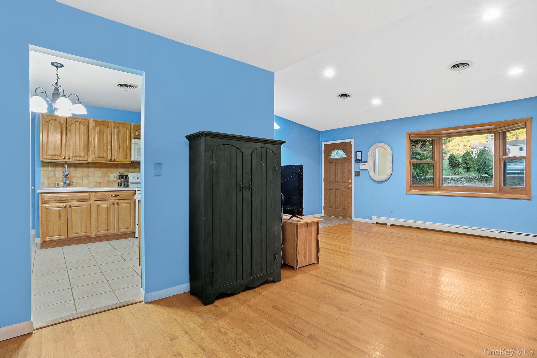 Single Family Hamilton Dutchess County, NY 12533, MLS-925718-12