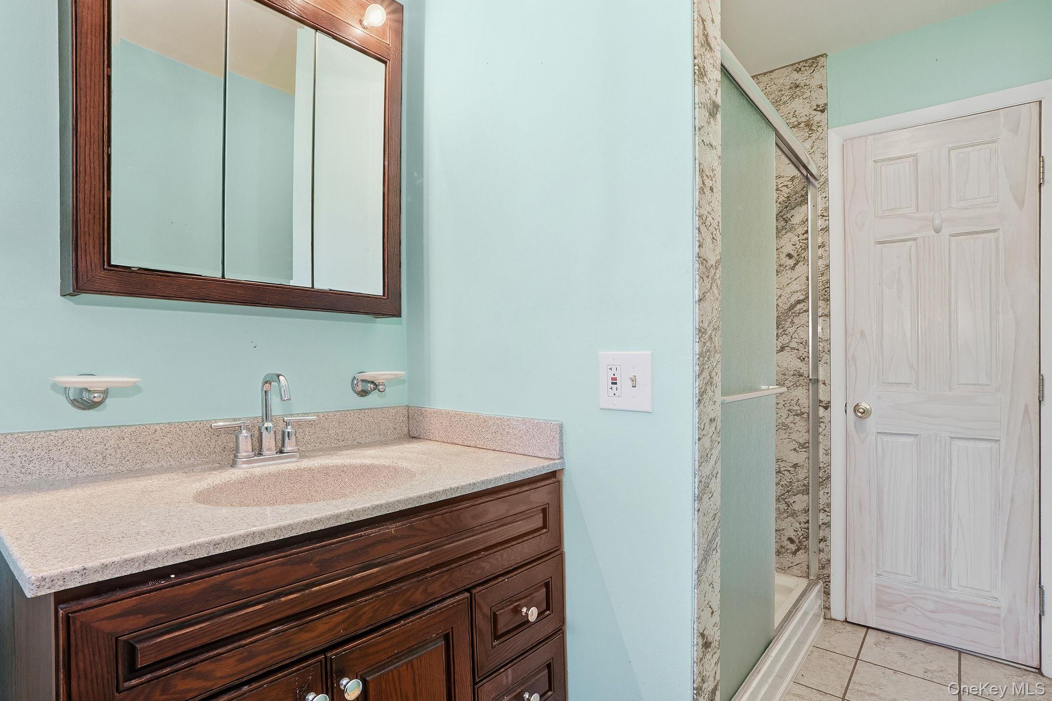 Single Family Hamilton Dutchess County, NY 12533, MLS-925718-25