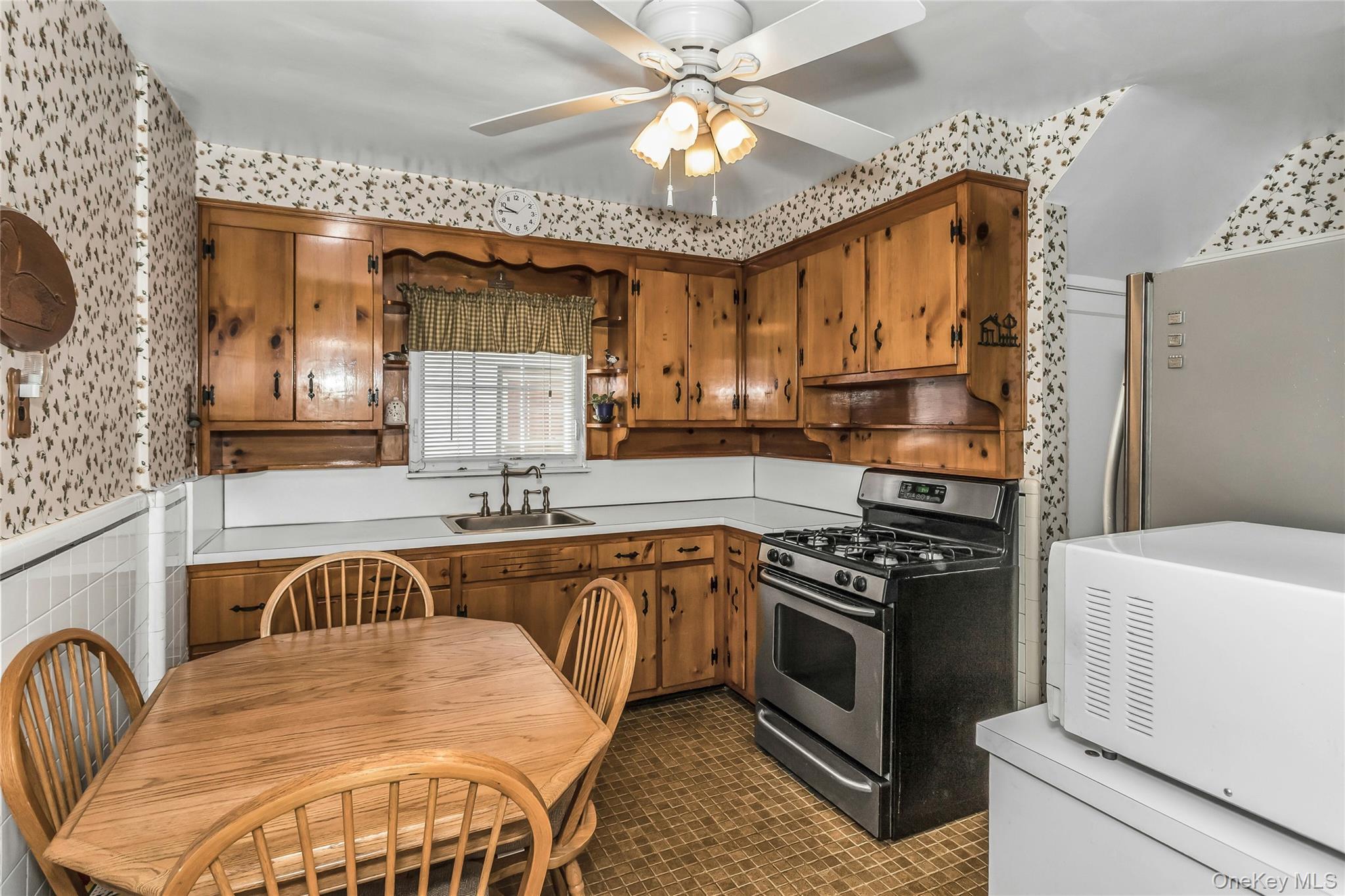 Single Family 137th  Queens, NY 11422, MLS-925720-11