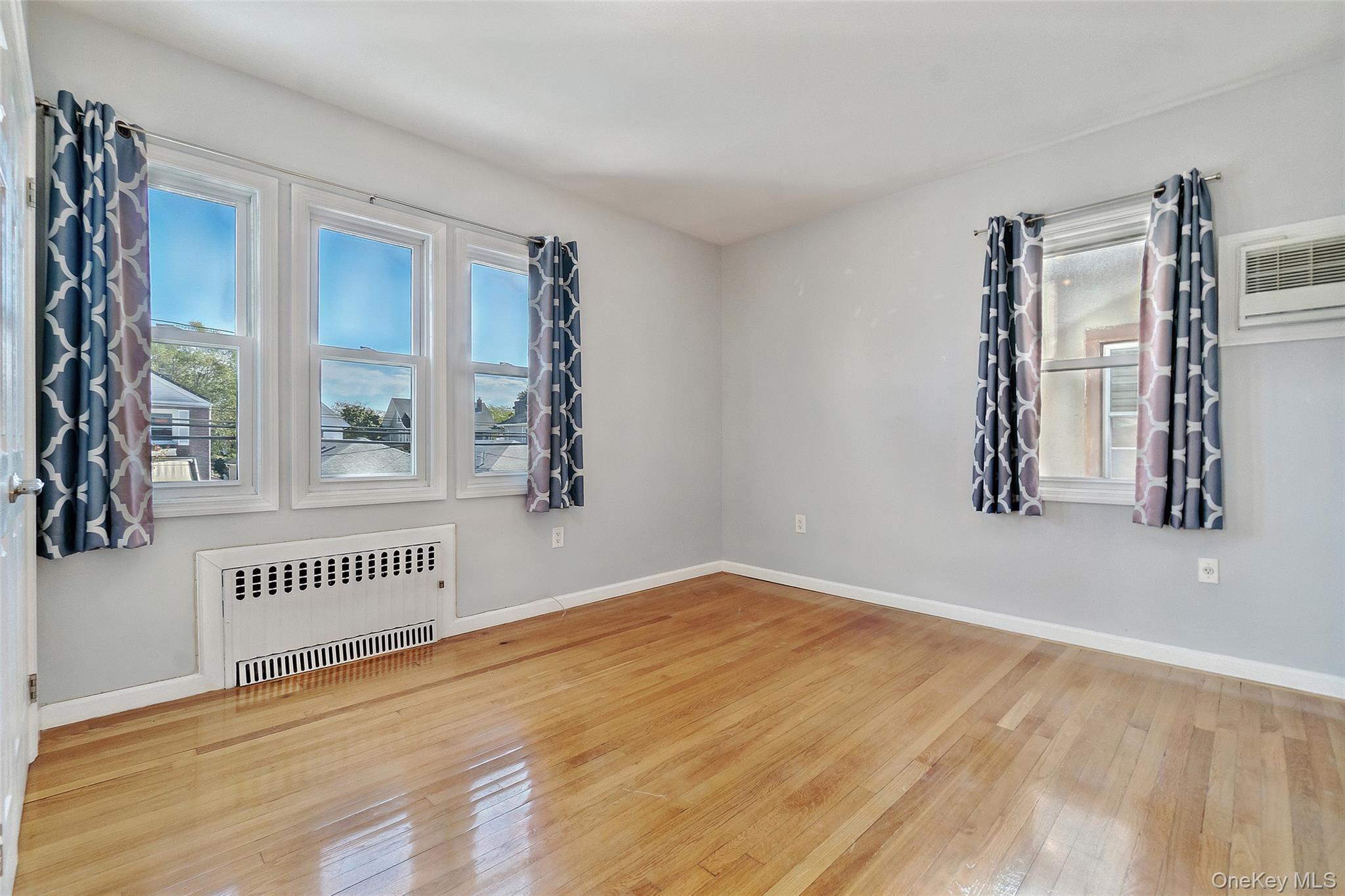 Single Family Beach 135th  Queens, NY 11694, MLS-925730-12