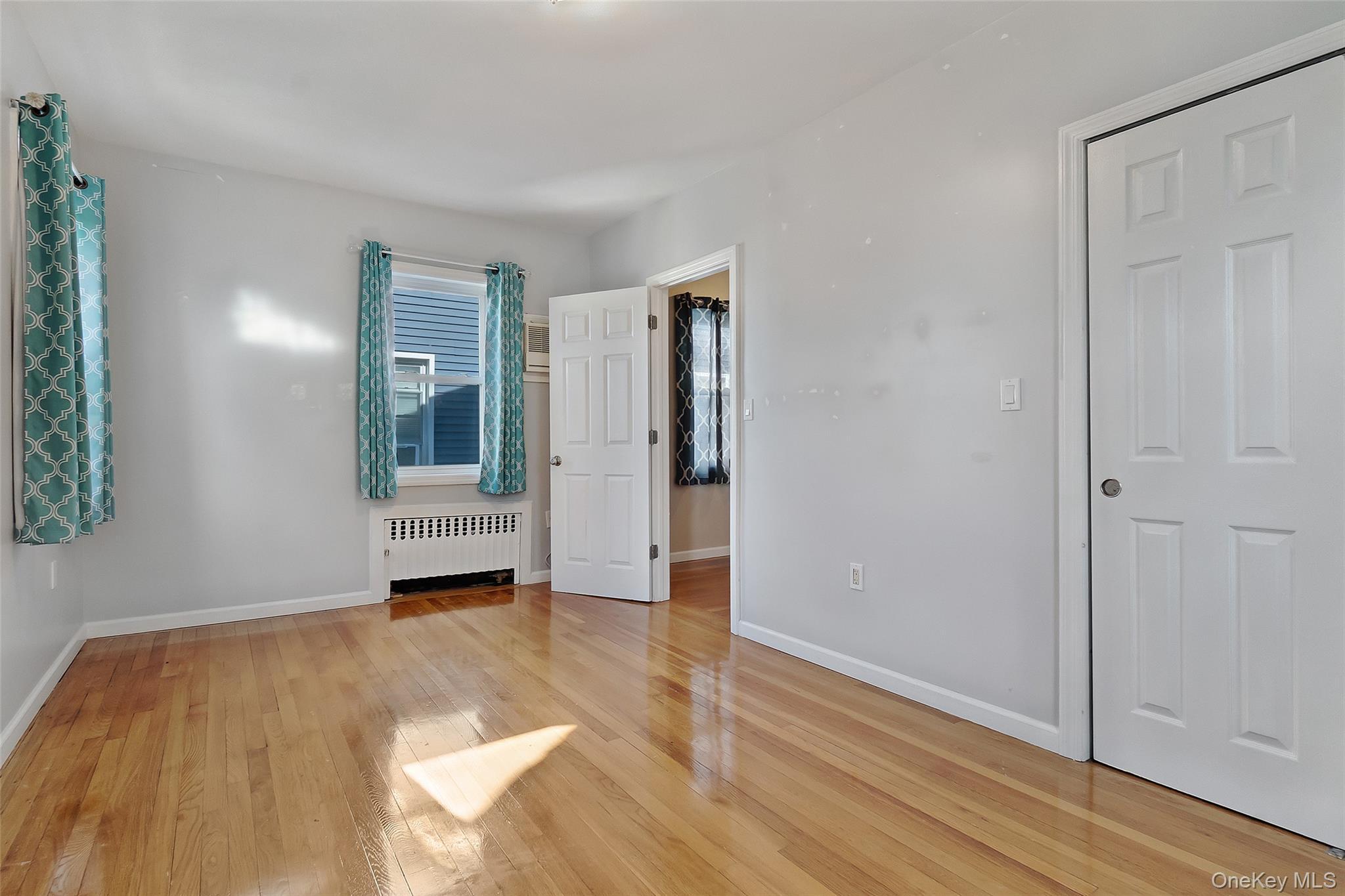 Single Family Beach 135th  Queens, NY 11694, MLS-925730-16