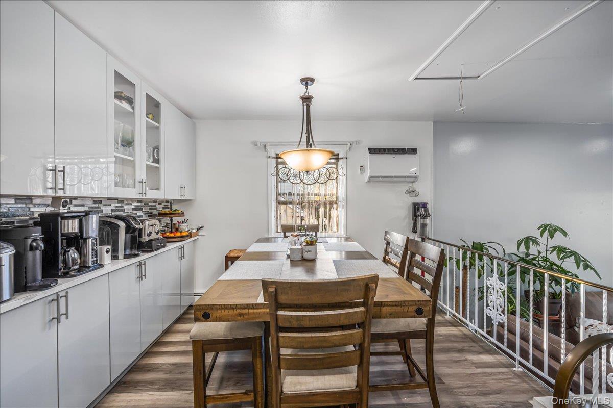 Single Family Horace Harding  Queens, NY 11367, MLS-925750-22