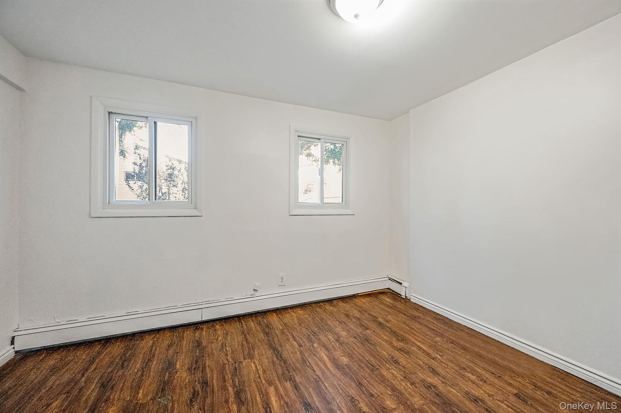 Single Family 30th  Suffolk County, NY 11798, MLS-925751-21