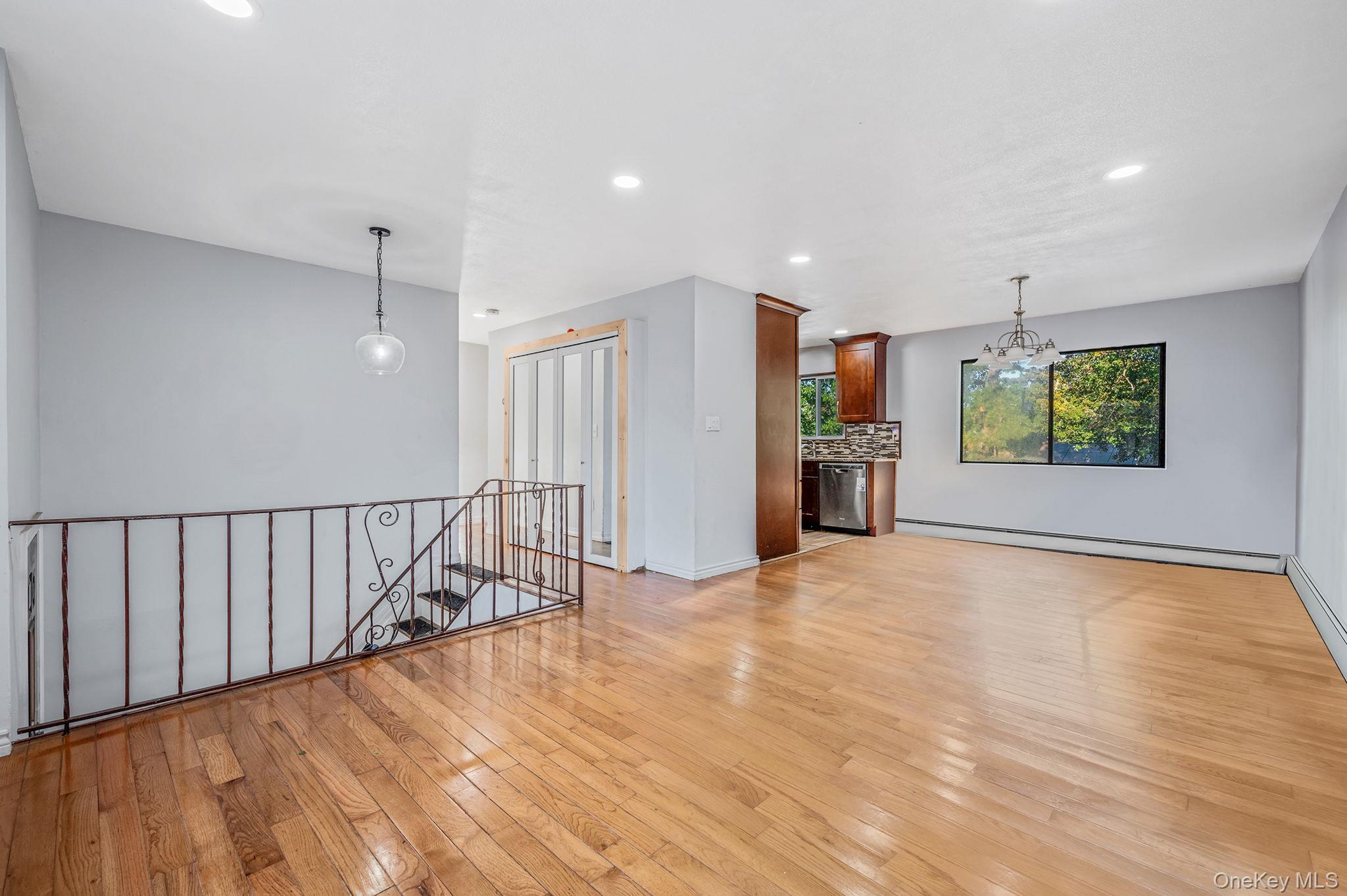 Single Family 30th  Suffolk County, NY 11798, MLS-925751-4