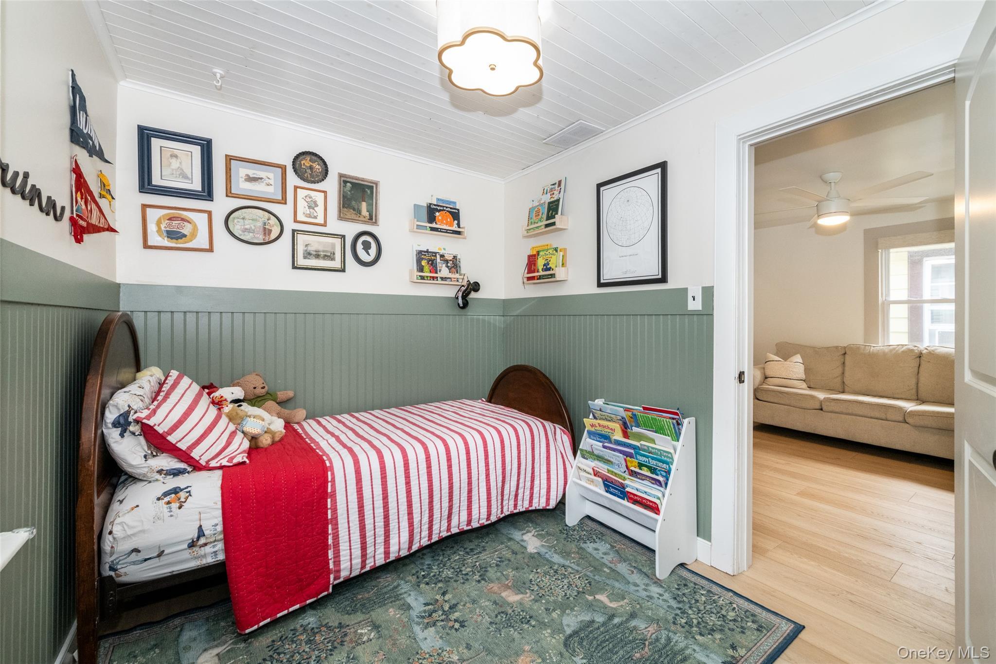 Single Family King  Bronx, NY 10464, MLS-925790-14