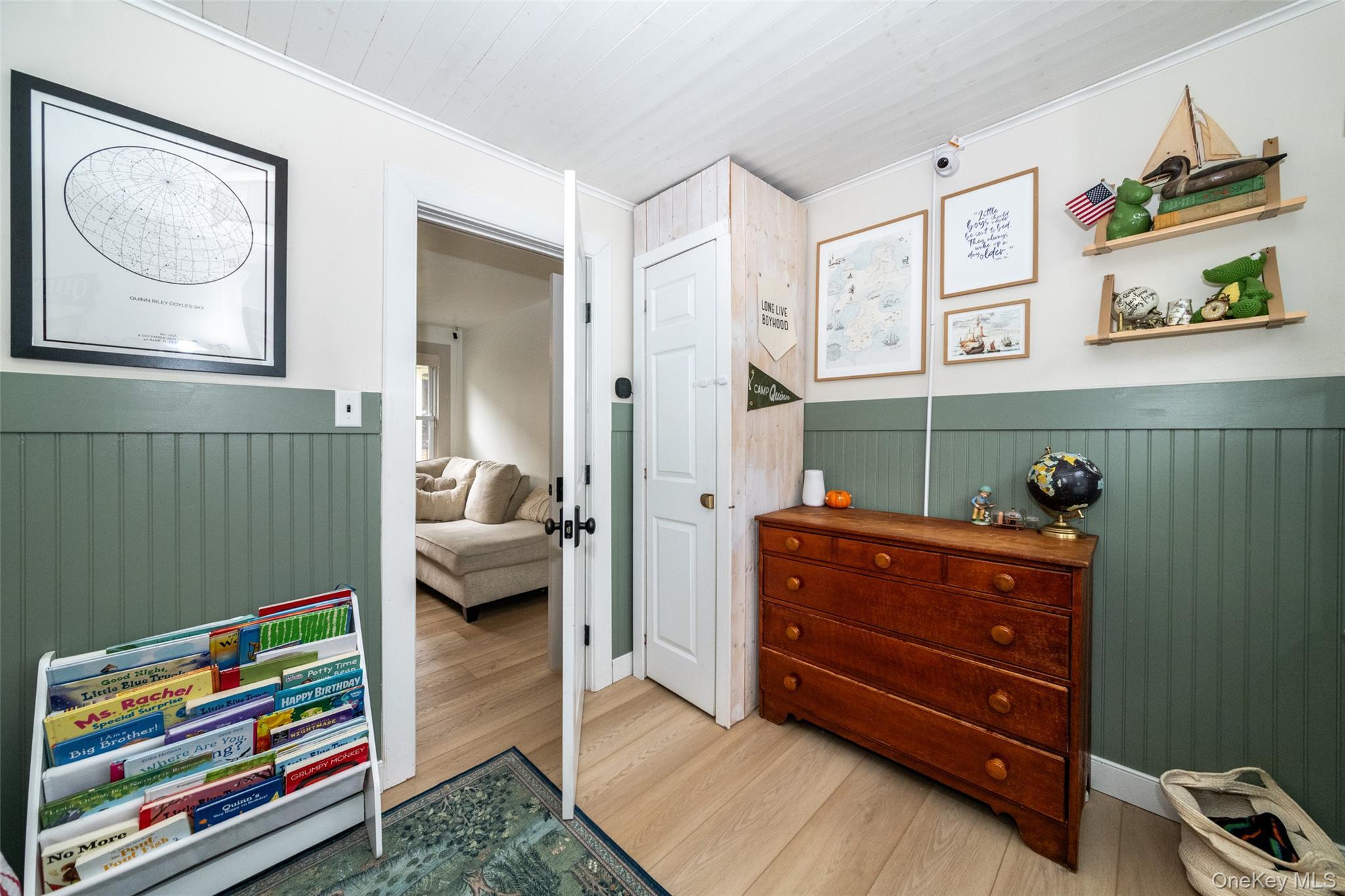 Single Family King  Bronx, NY 10464, MLS-925790-15