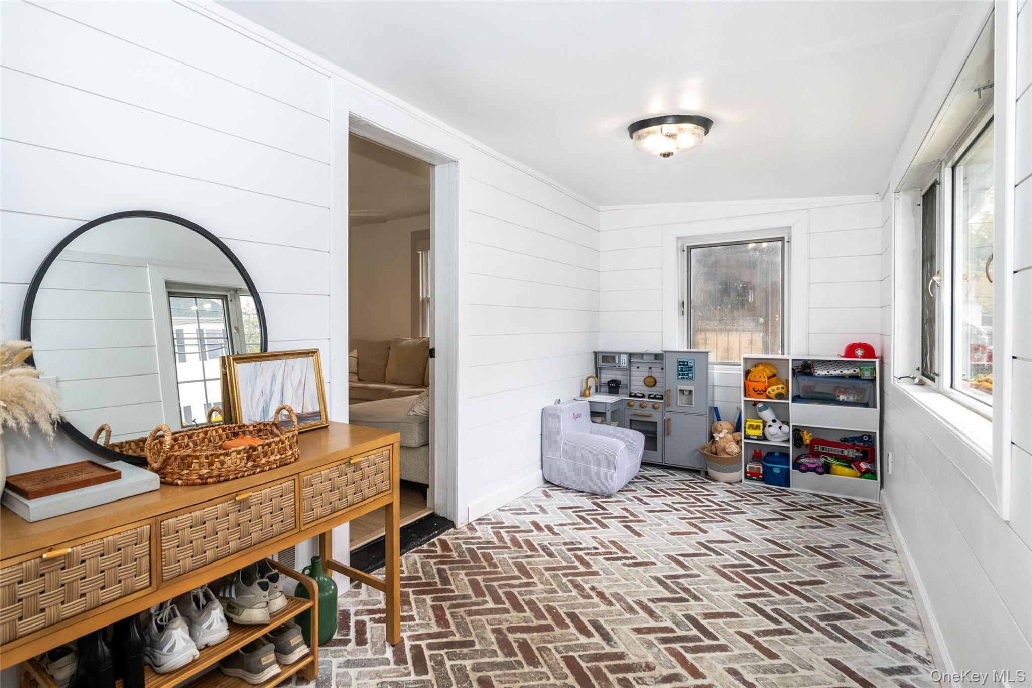 Single Family King  Bronx, NY 10464, MLS-925790-5