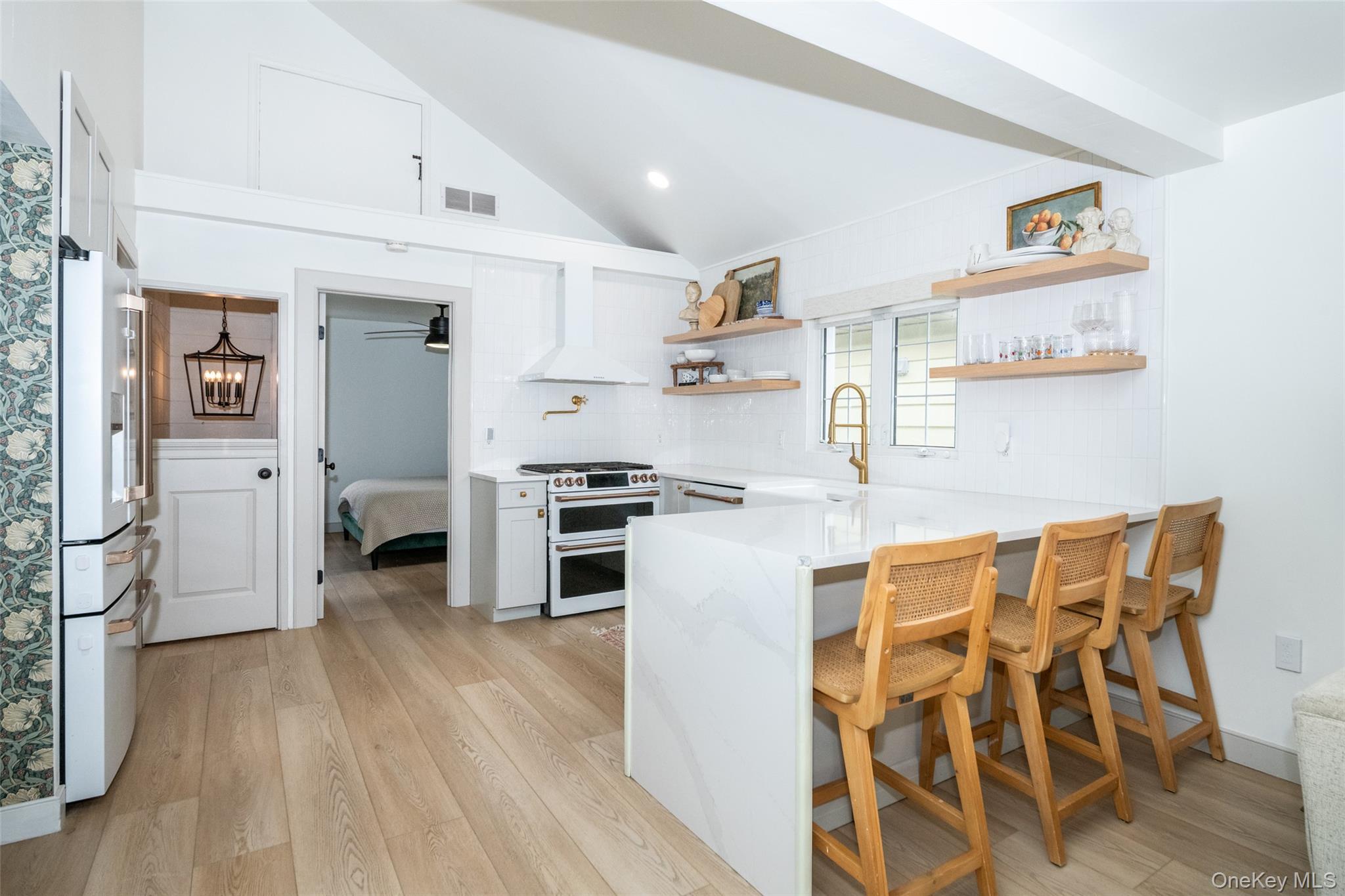 Single Family King  Bronx, NY 10464, MLS-925790-6