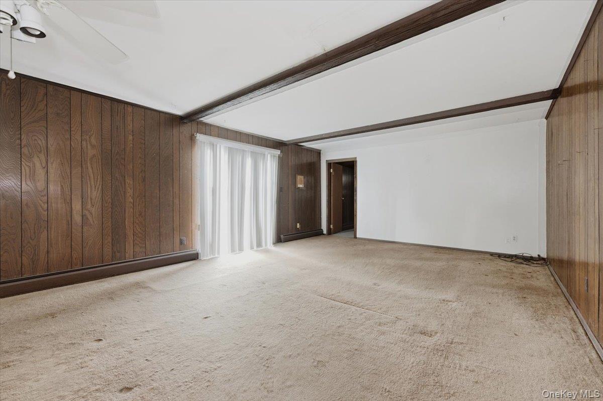 Single Family Gate  Suffolk County, NY 11795, MLS-925799-13