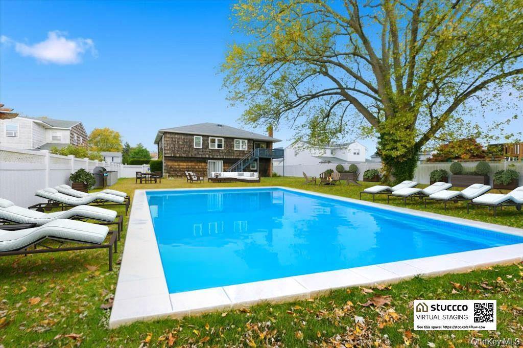 Single Family Gate  Suffolk County, NY 11795, MLS-925799-19