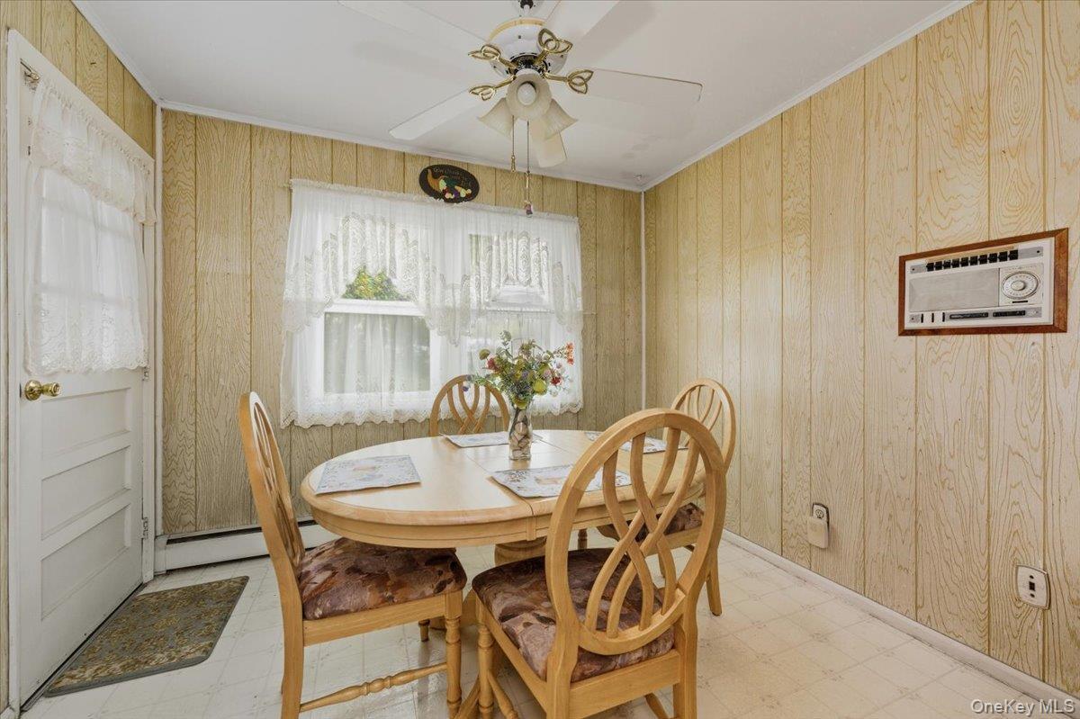 Single Family Gate  Suffolk County, NY 11795, MLS-925799-9