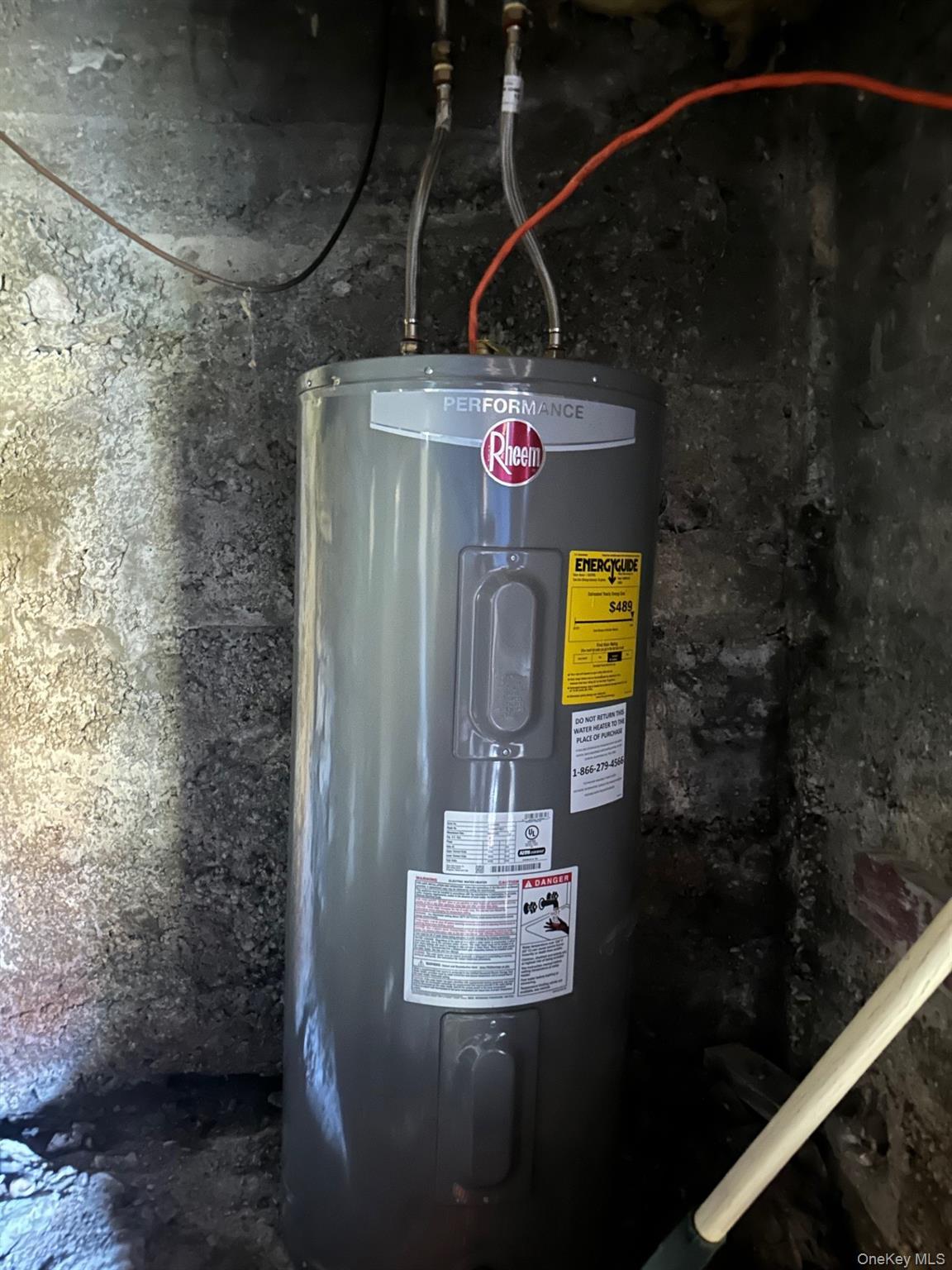 Single Family Tinkertown  Dutchess County, NY 12578, MLS-925801-12