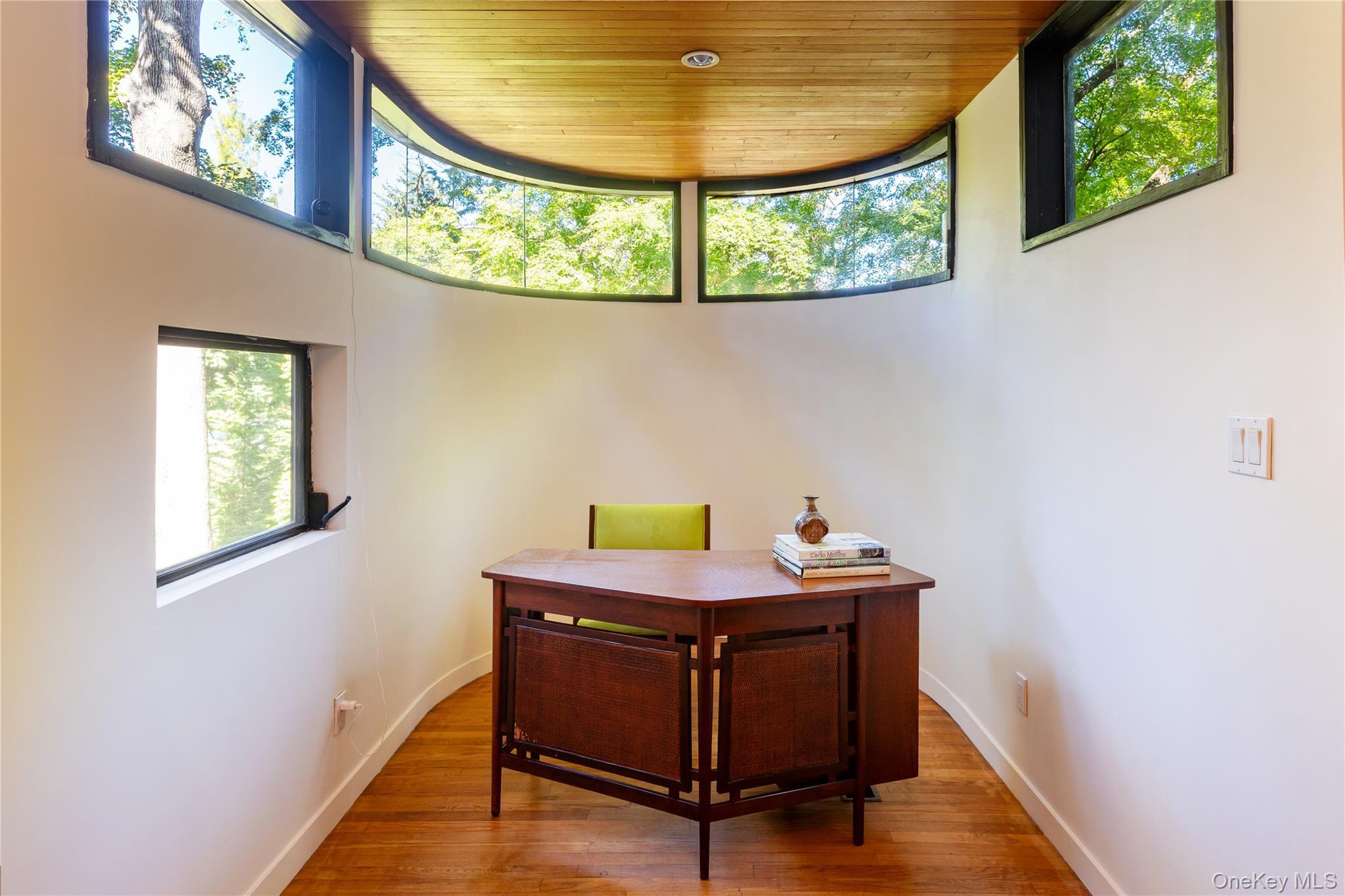 Single Family Ladd Bronx, NY 10471, MLS-925803-12