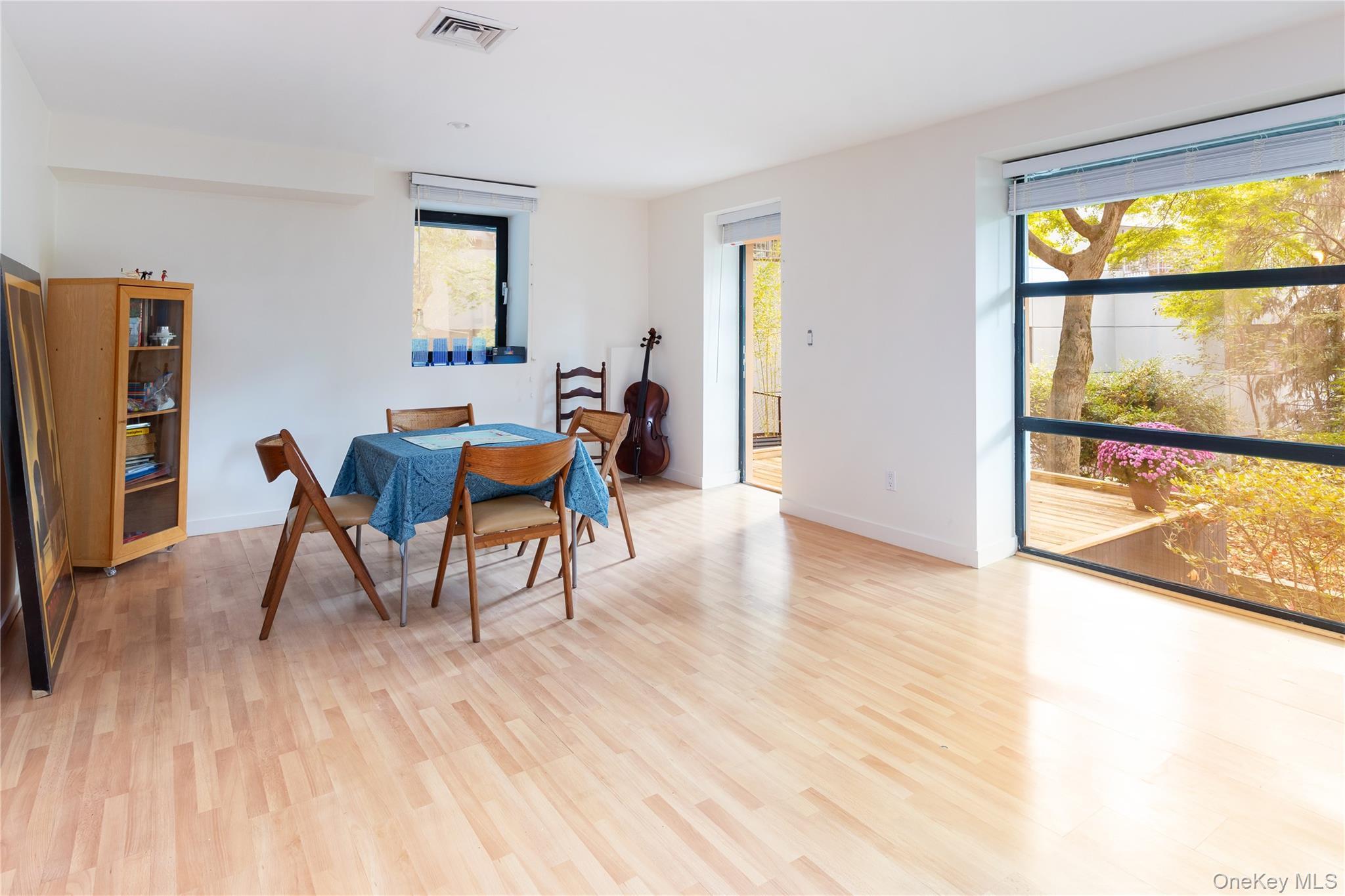 Single Family Ladd Bronx, NY 10471, MLS-925803-24