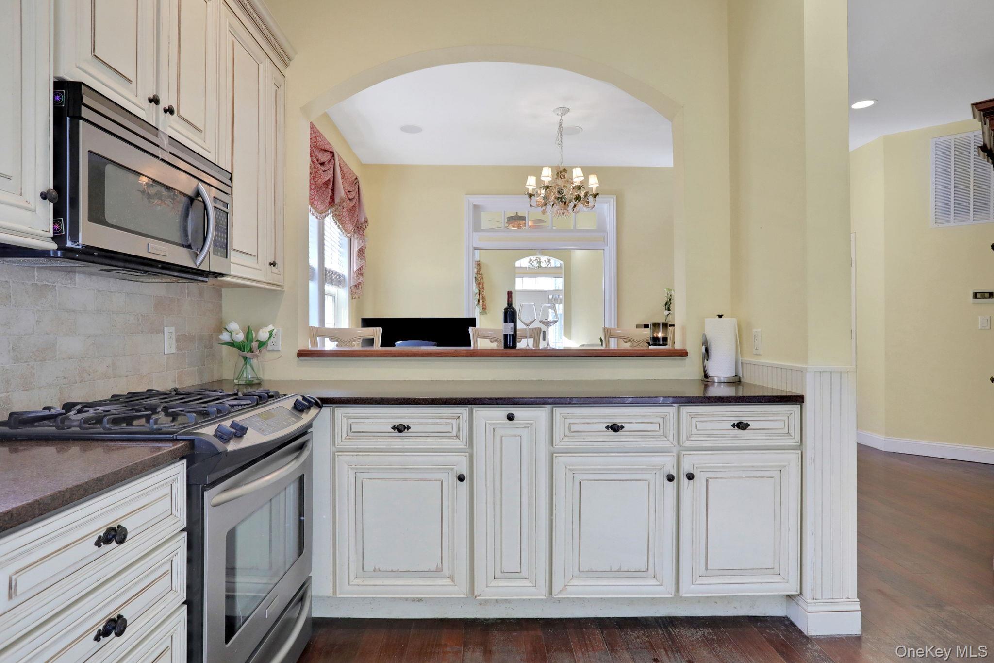 Single Family Reunion Westchester County, NY 10573, MLS-925817-12