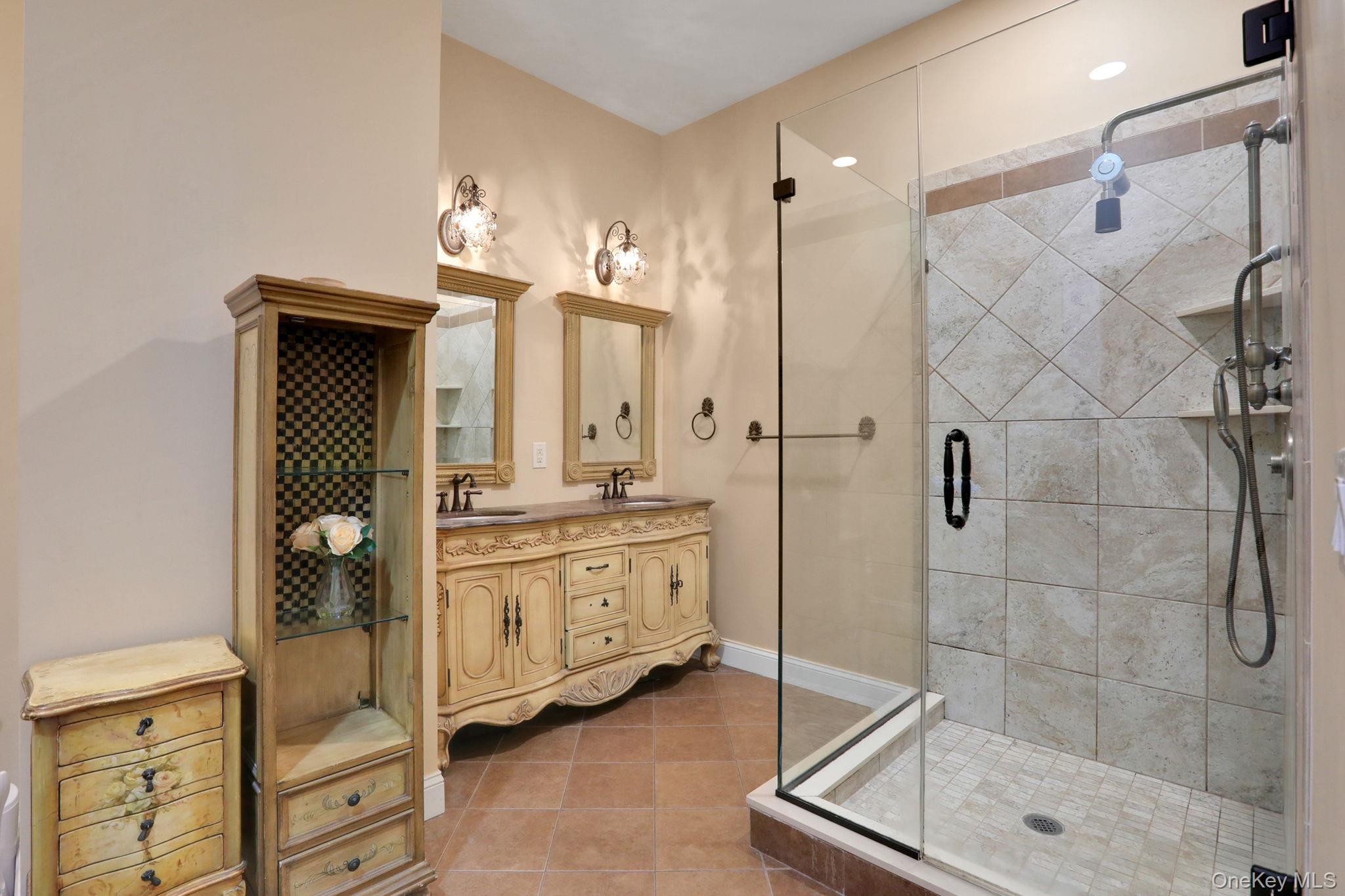 Single Family Reunion Westchester County, NY 10573, MLS-925817-18