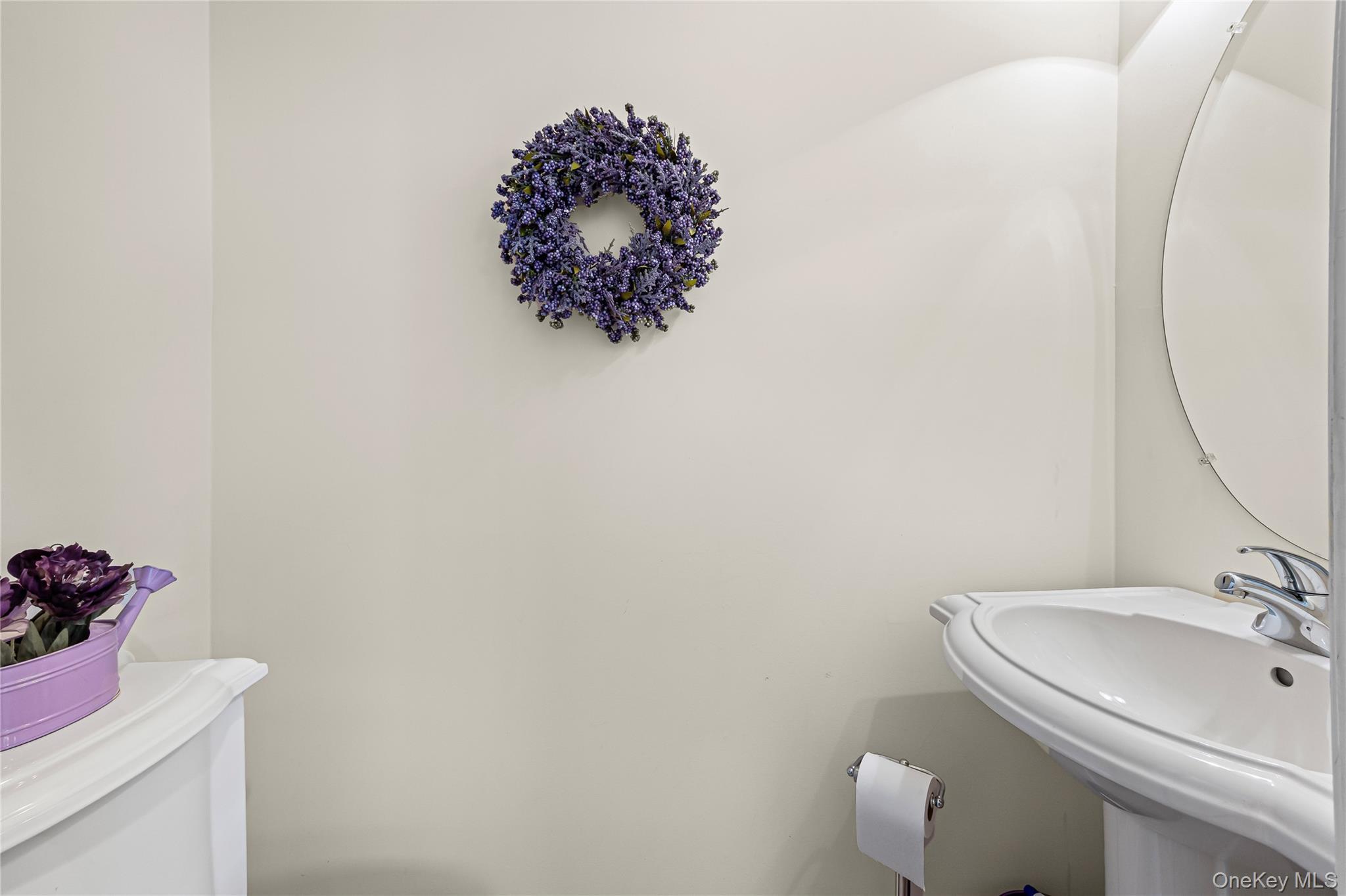 Condo Avery  Suffolk County, NY 11764, MLS-925827-28