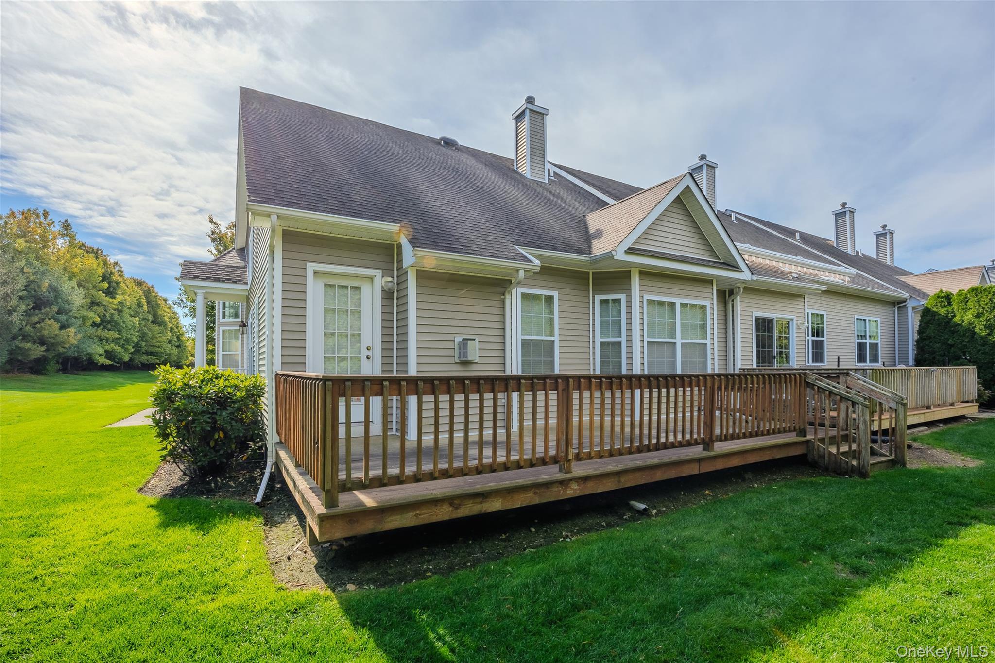 Condo Avery  Suffolk County, NY 11764, MLS-925827-5