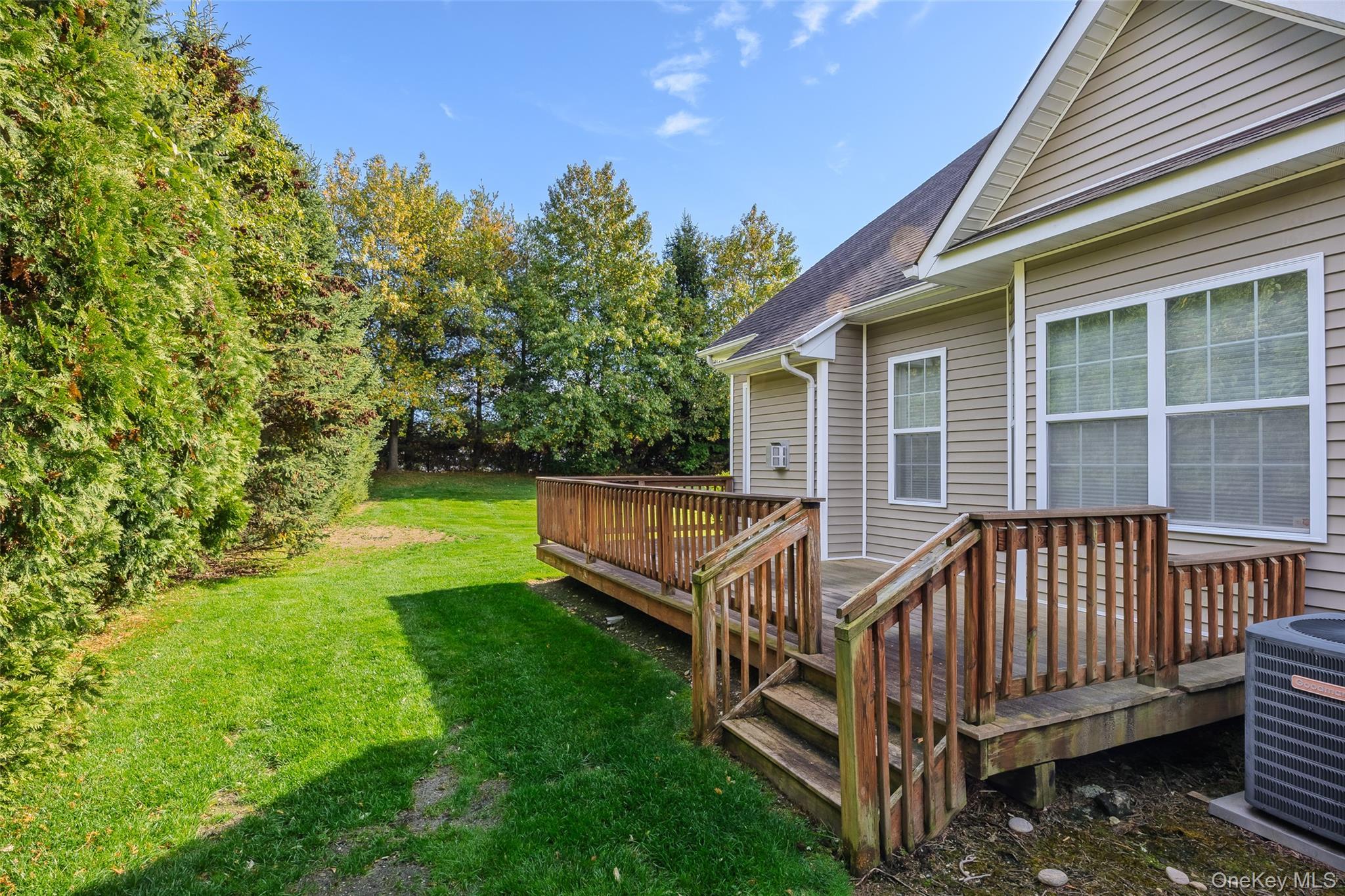 Condo Avery  Suffolk County, NY 11764, MLS-925827-6