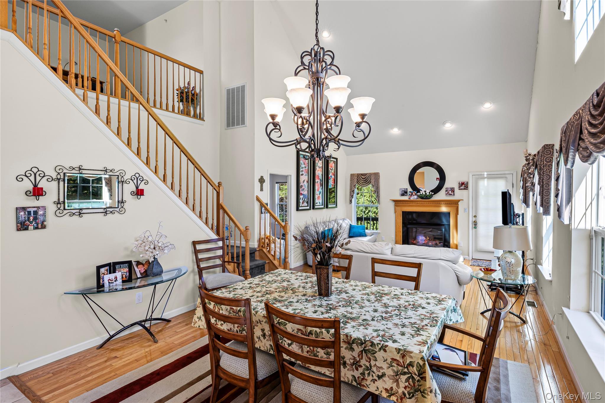 Condo Avery  Suffolk County, NY 11764, MLS-925827-8