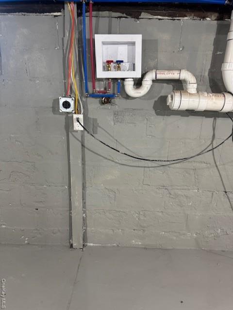 Single Family Silver  Suffolk County, NY 11772, MLS-925836-23