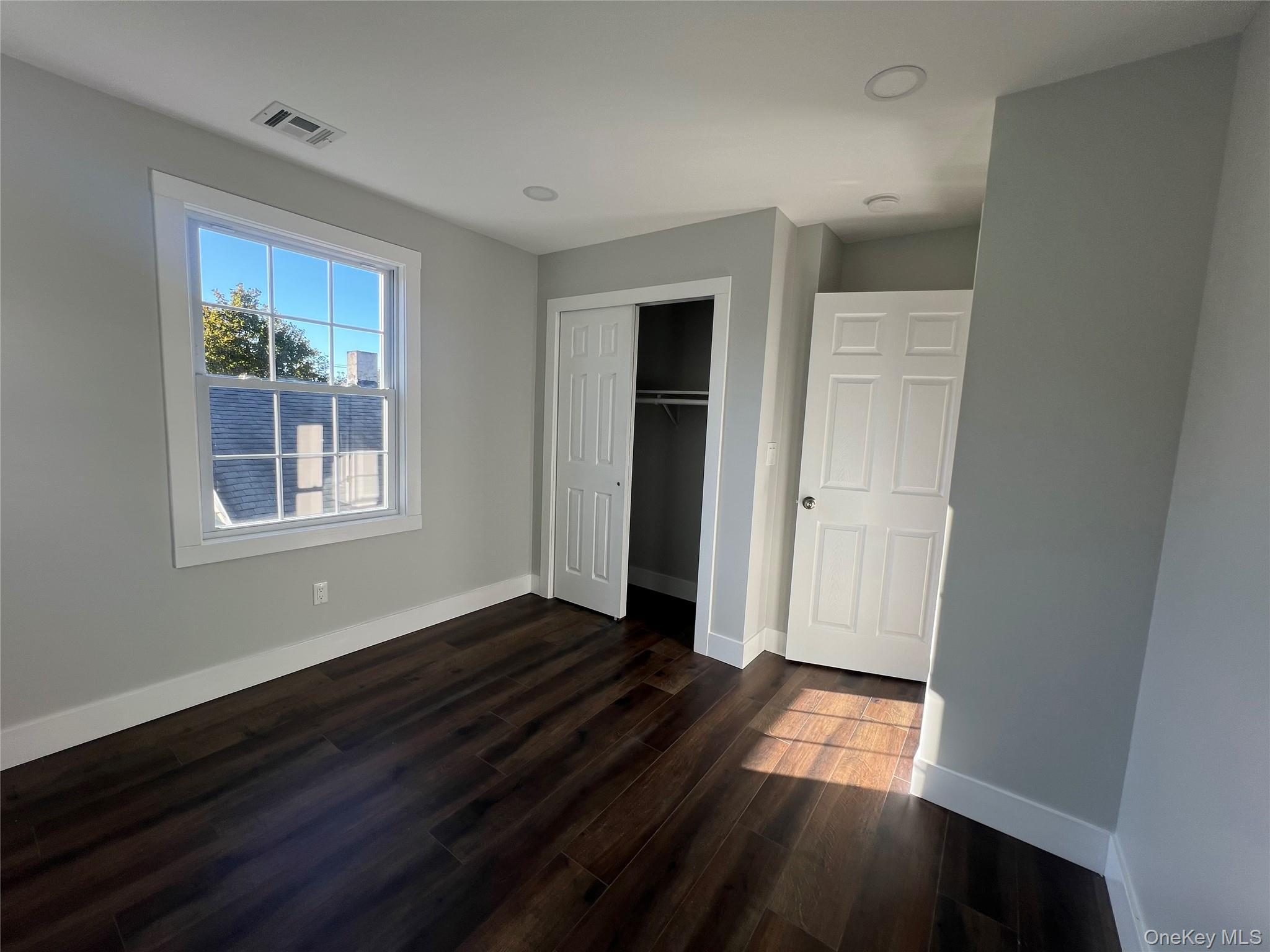 Single Family Silver  Suffolk County, NY 11772, MLS-925836-28