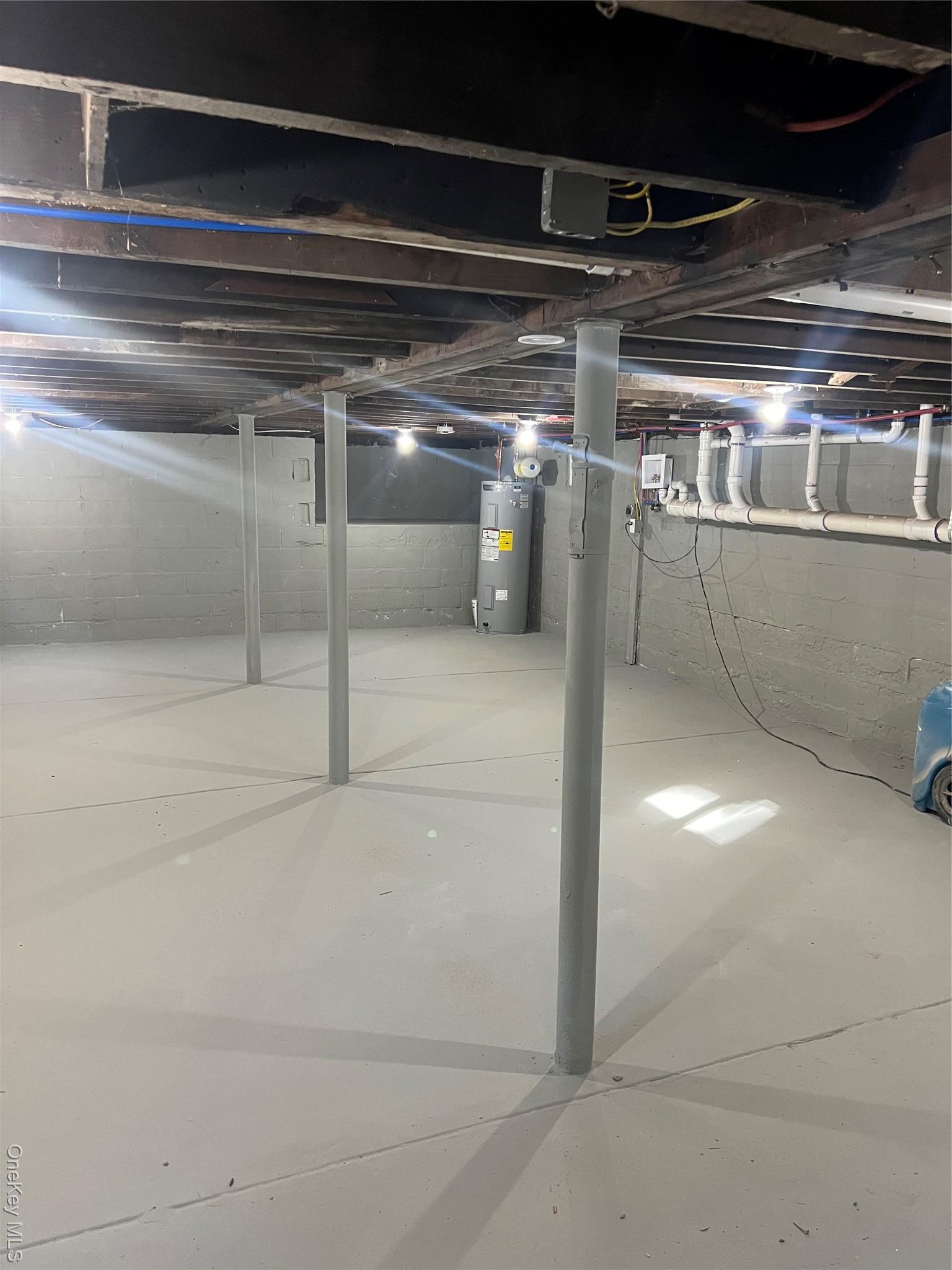 Single Family Silver  Suffolk County, NY 11772, MLS-925836-29