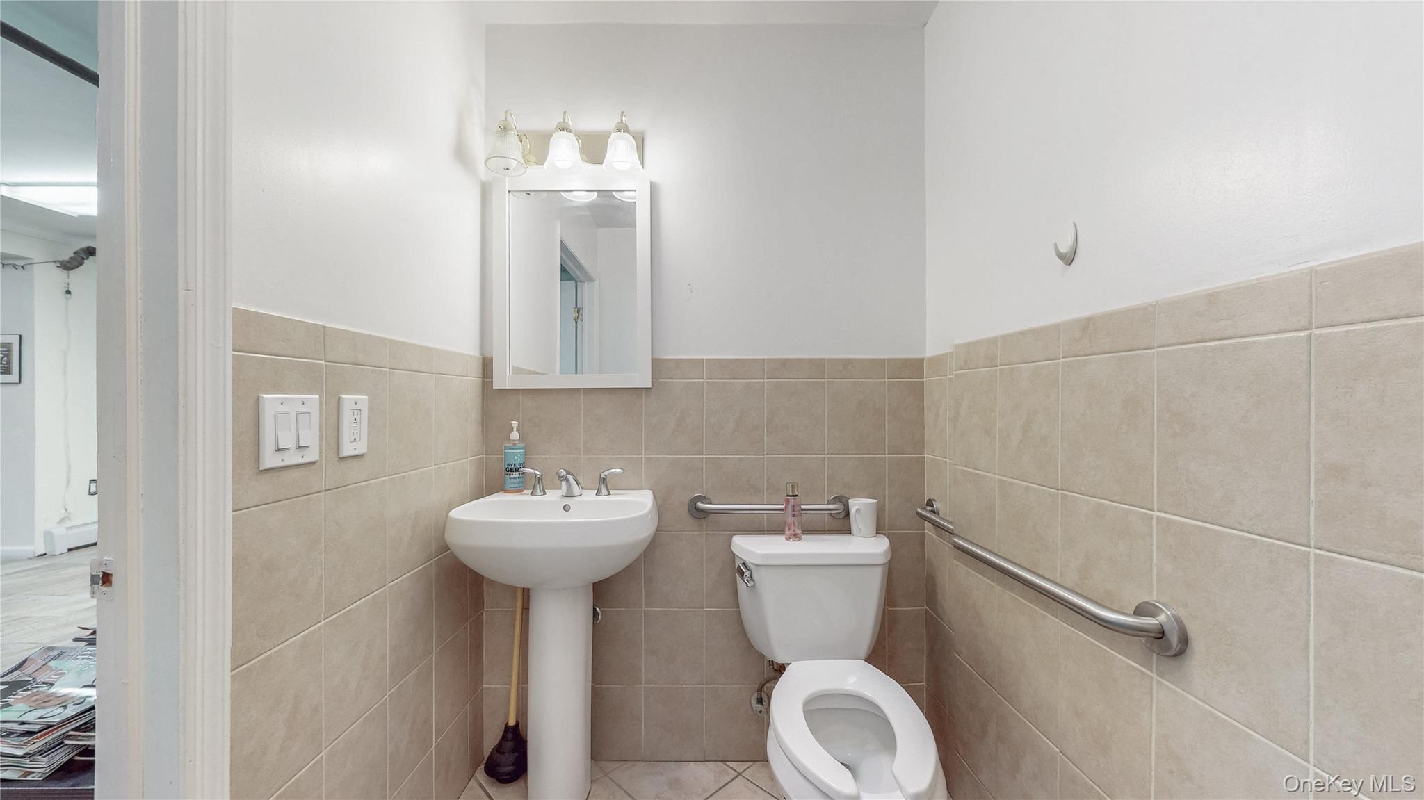 Commercial Sale Schenectady Brooklyn, NY 11203, MLS-925844-19