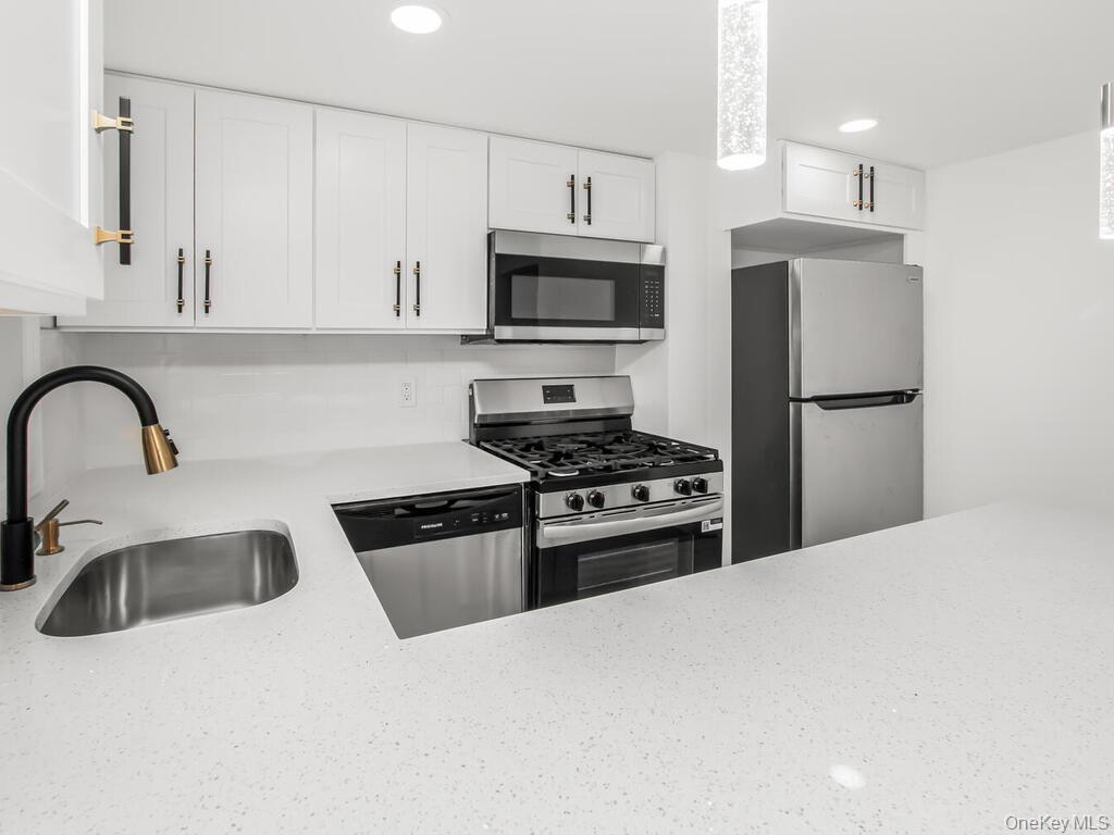 Single Family 189th Queens, NY 11423, MLS-925853-8