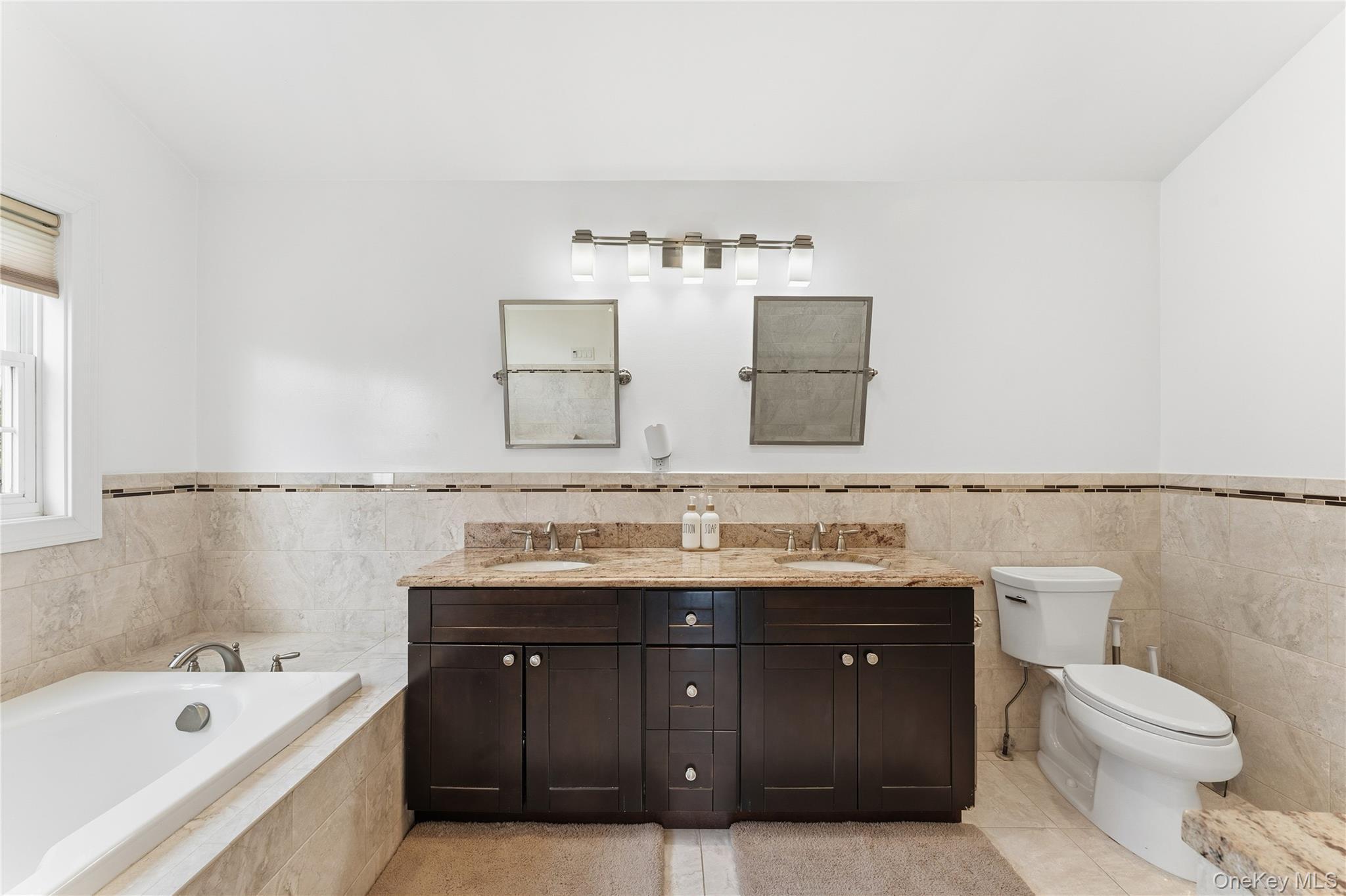 Single Family Frederick Nassau County, NY 11572, MLS-925866-20