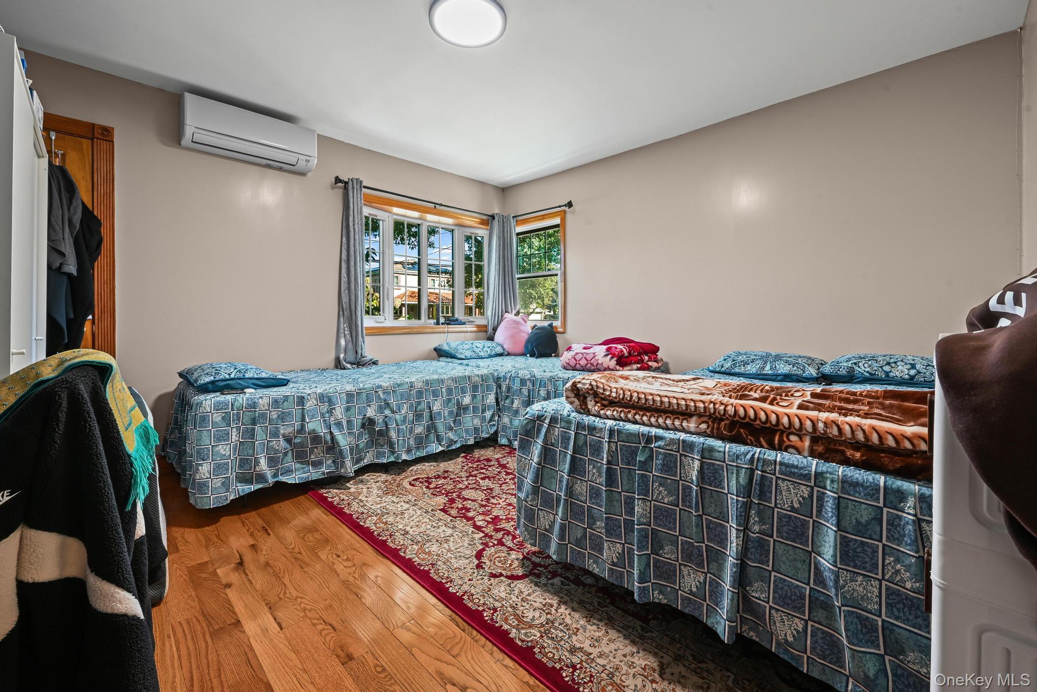 Single Family Ashely  Nassau County, NY 11580, MLS-925881-22