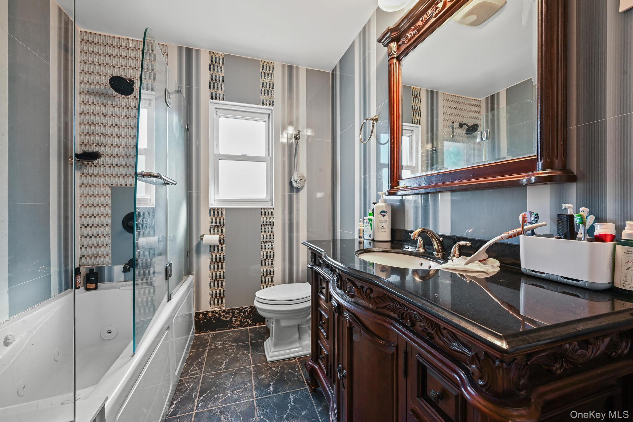 Single Family Ashely  Nassau County, NY 11580, MLS-925881-23