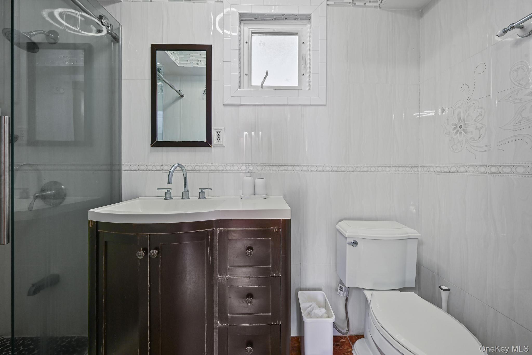 Single Family Ashely  Nassau County, NY 11580, MLS-925881-26