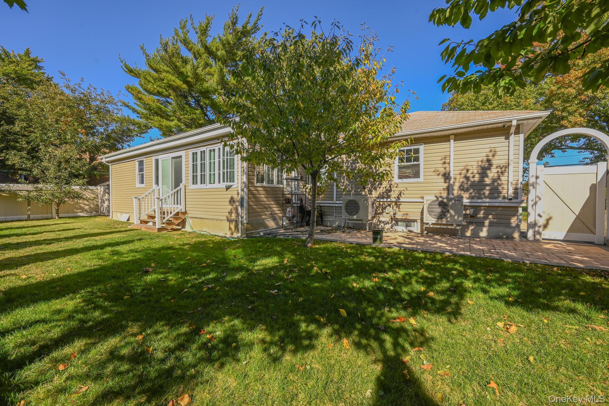 Single Family Ashely  Nassau County, NY 11580, MLS-925881-3