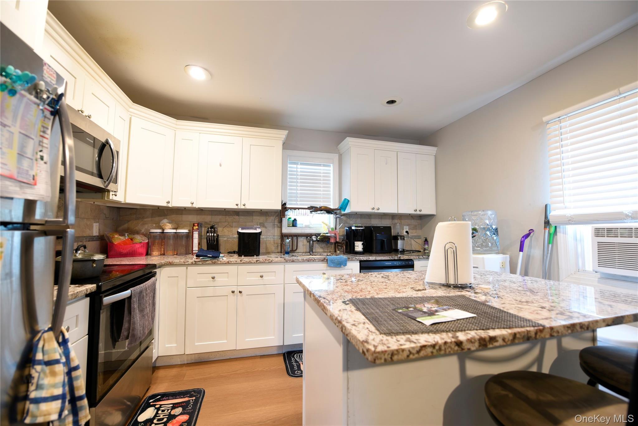 Single Family Pennwood  Suffolk County, NY 11951, MLS-925894-2