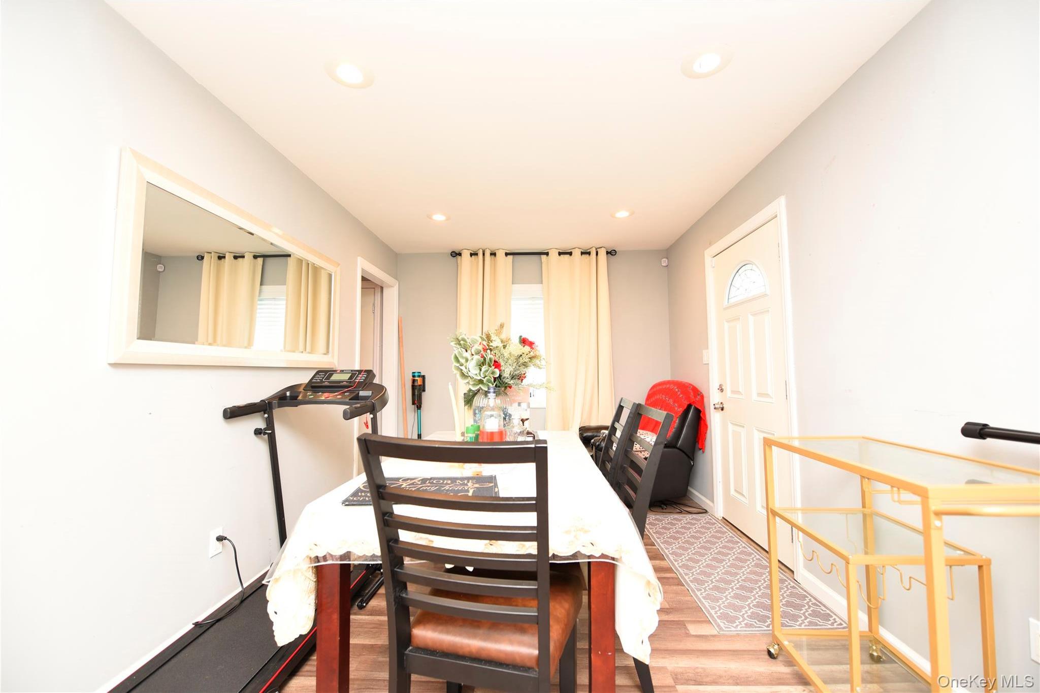 Single Family Pennwood  Suffolk County, NY 11951, MLS-925894-6