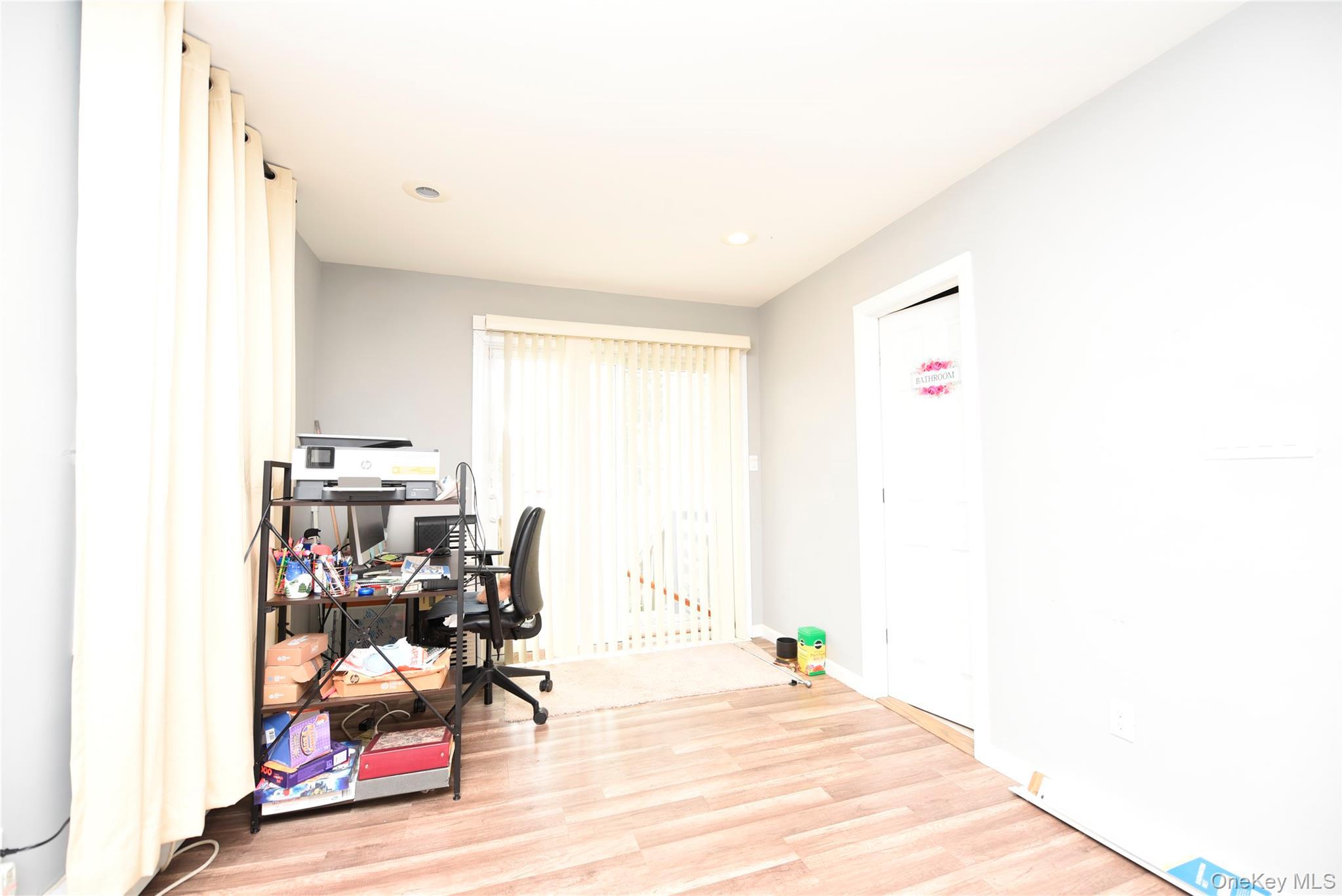 Single Family Pennwood  Suffolk County, NY 11951, MLS-925894-7